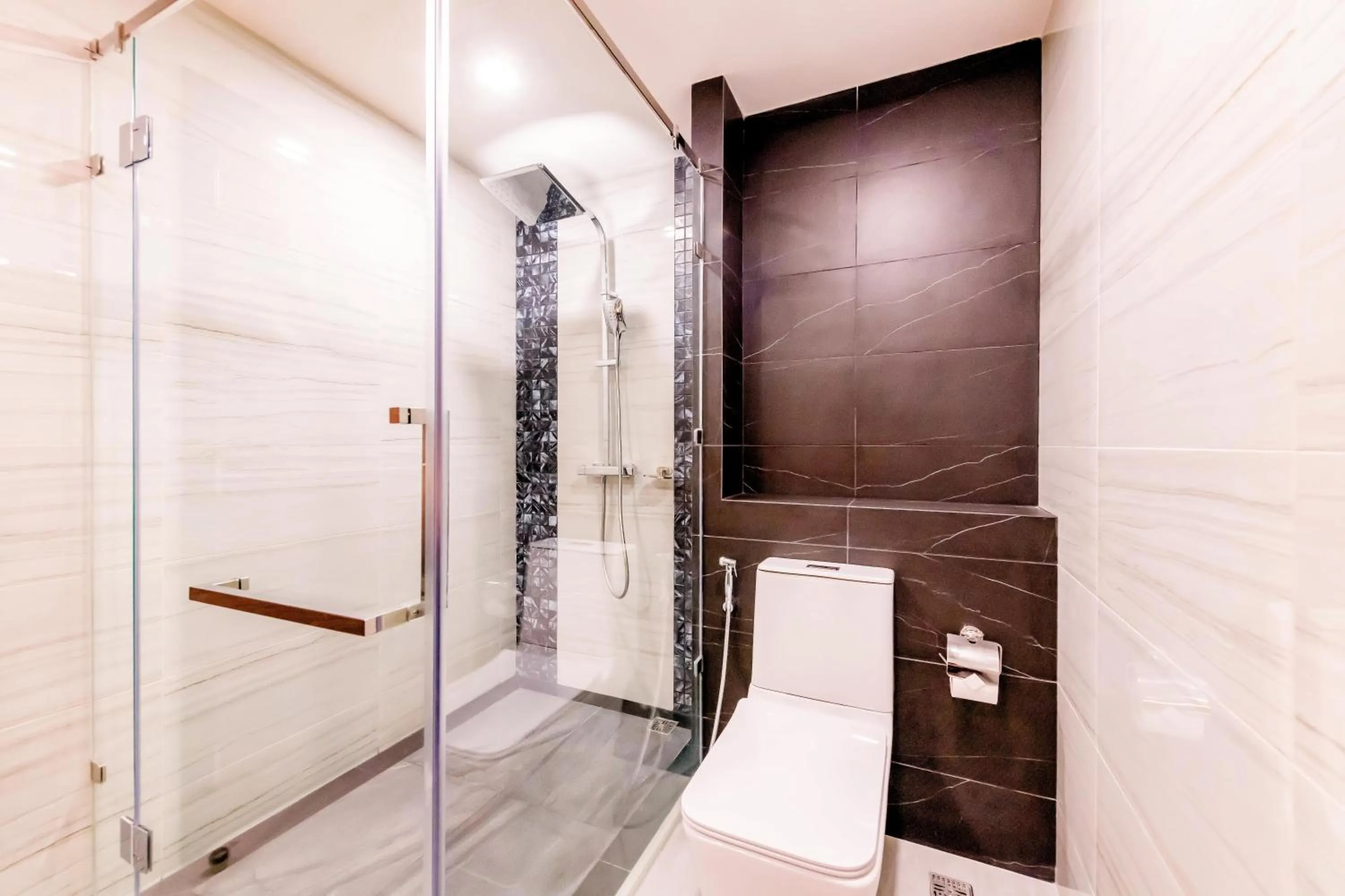 The Proud Hotel Pattaya - SHA Certified