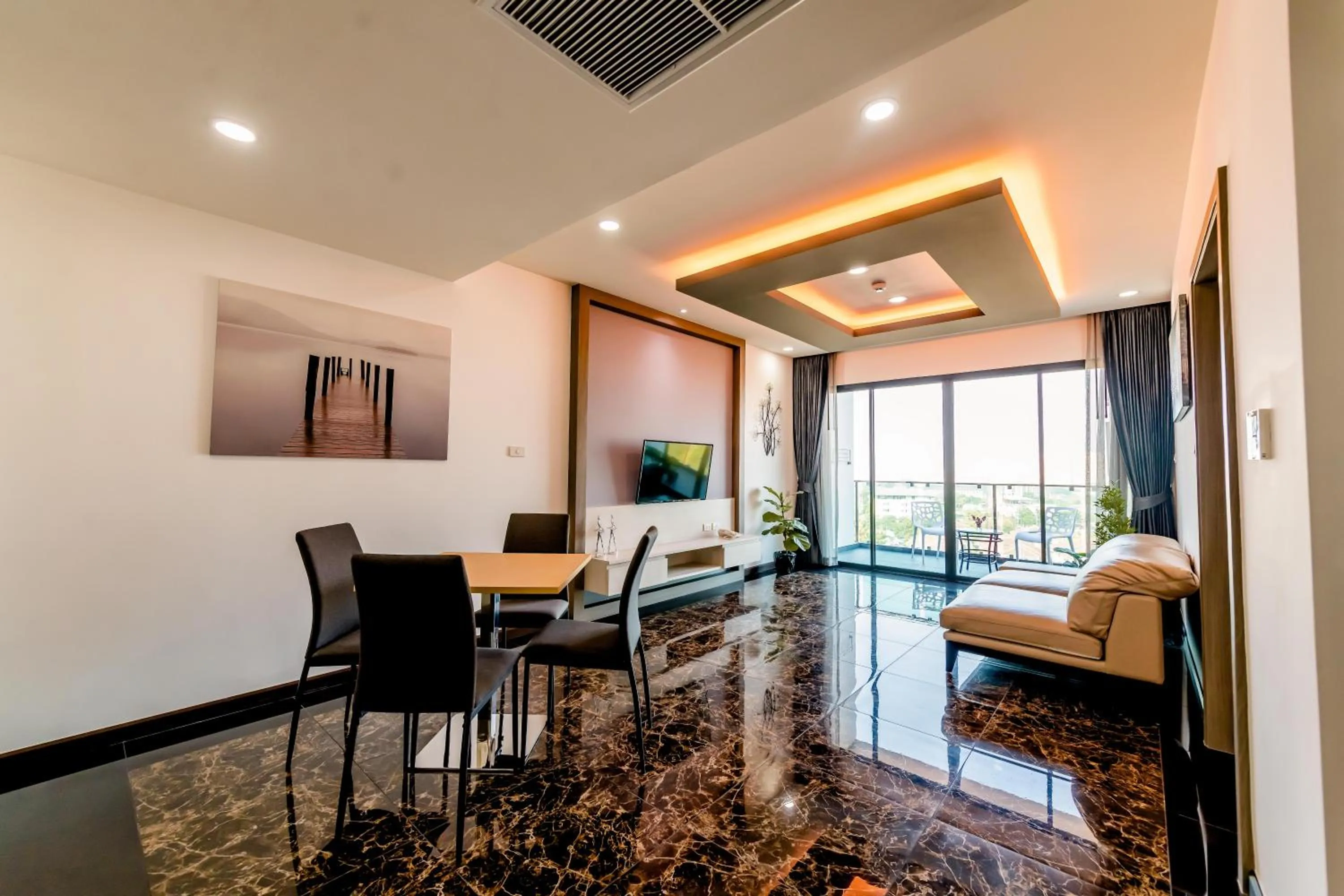 The Proud Hotel Pattaya - SHA Certified