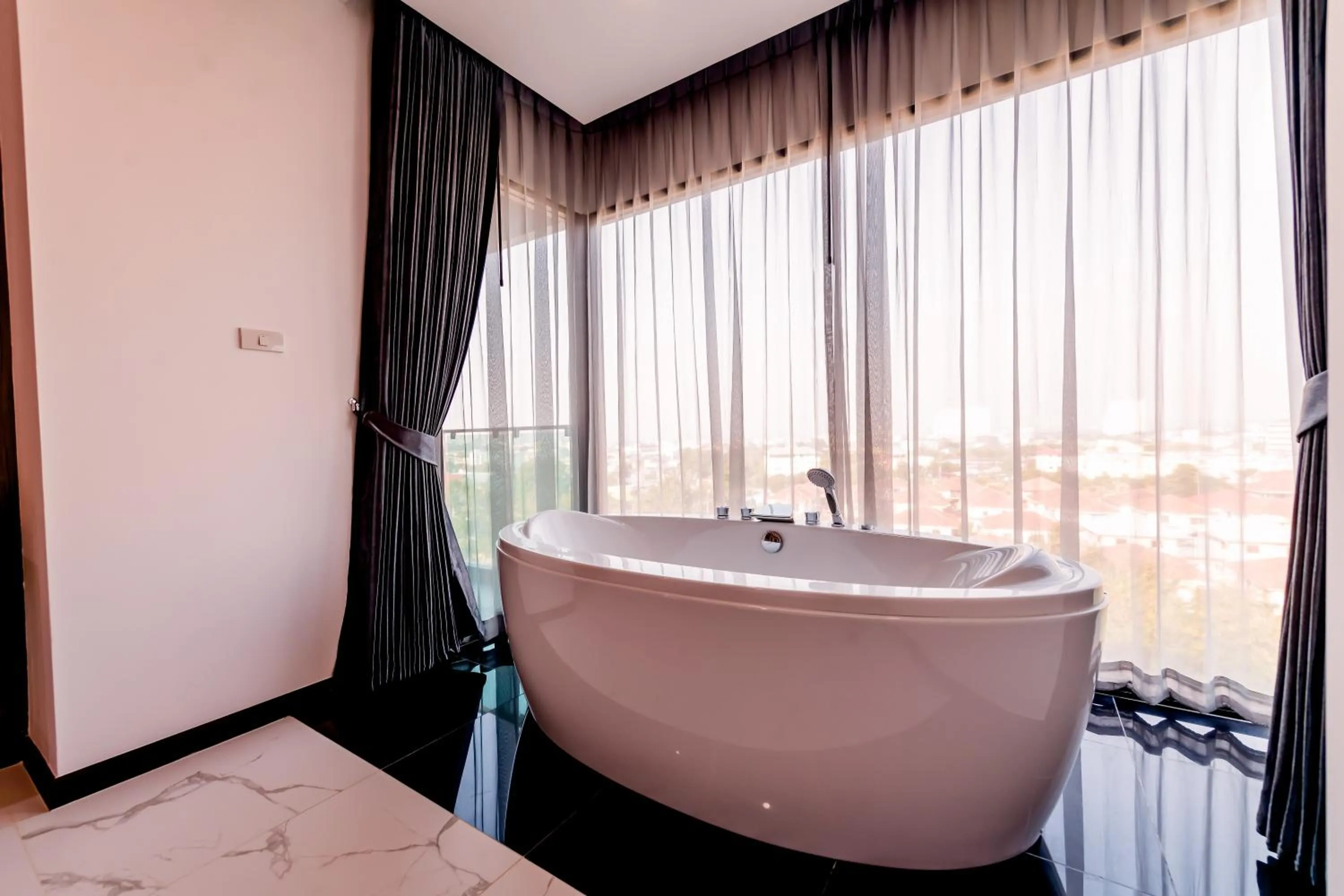 The Proud Hotel Pattaya - SHA Certified