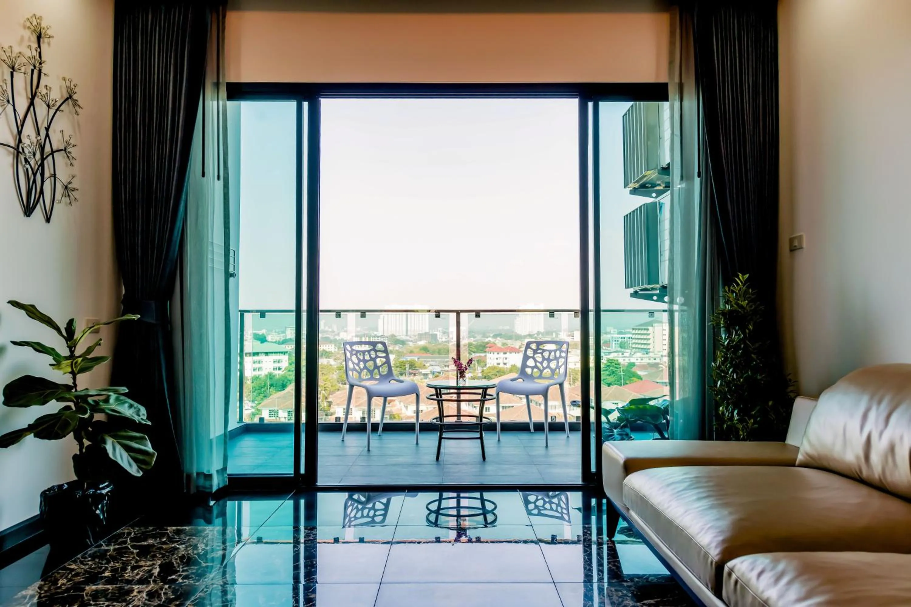 The Proud Hotel Pattaya - SHA Certified