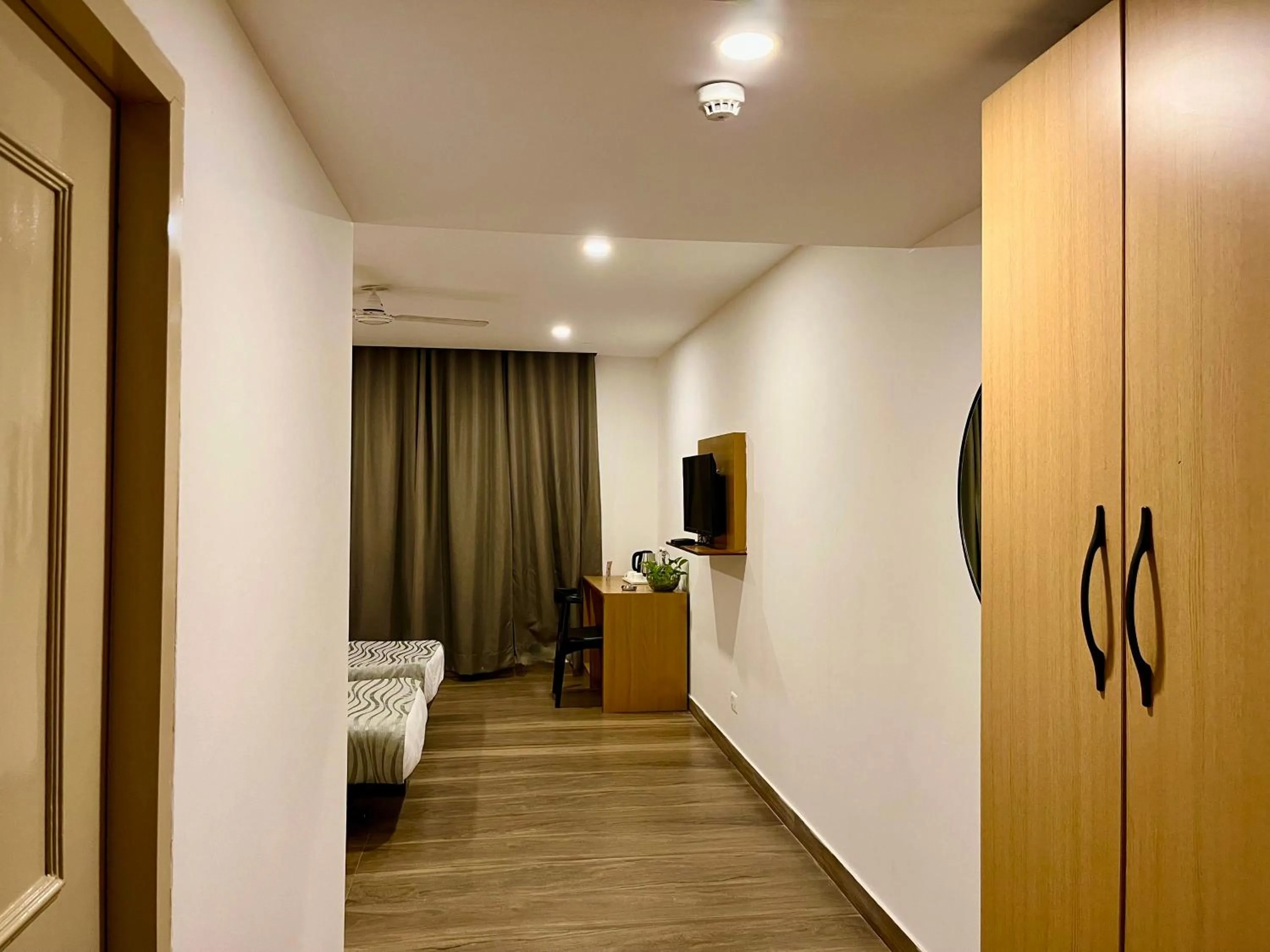 Photo of the whole room in Hotel The Golden Sands