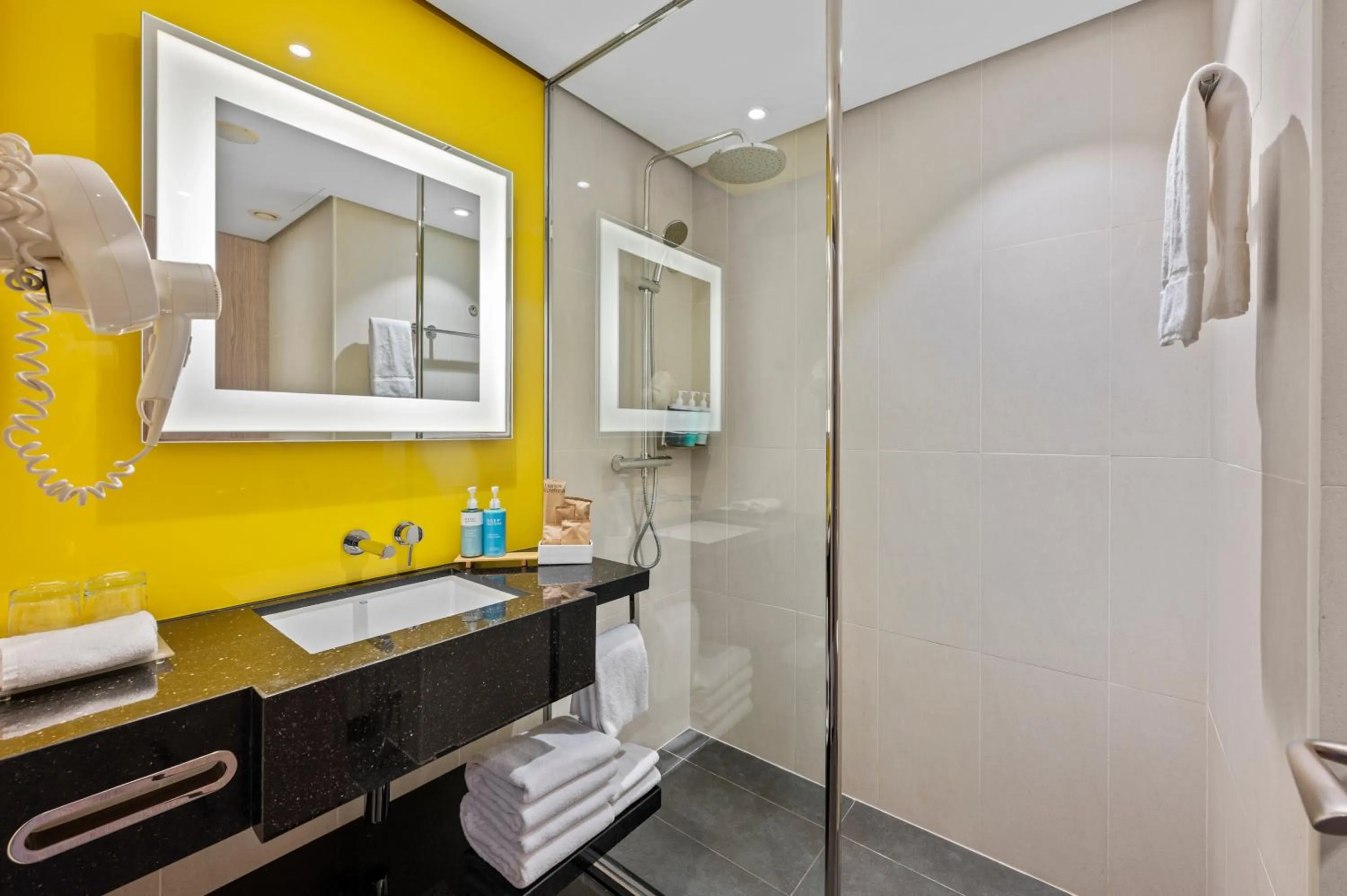 Bathroom in Novotel Dubai World Trade Centre