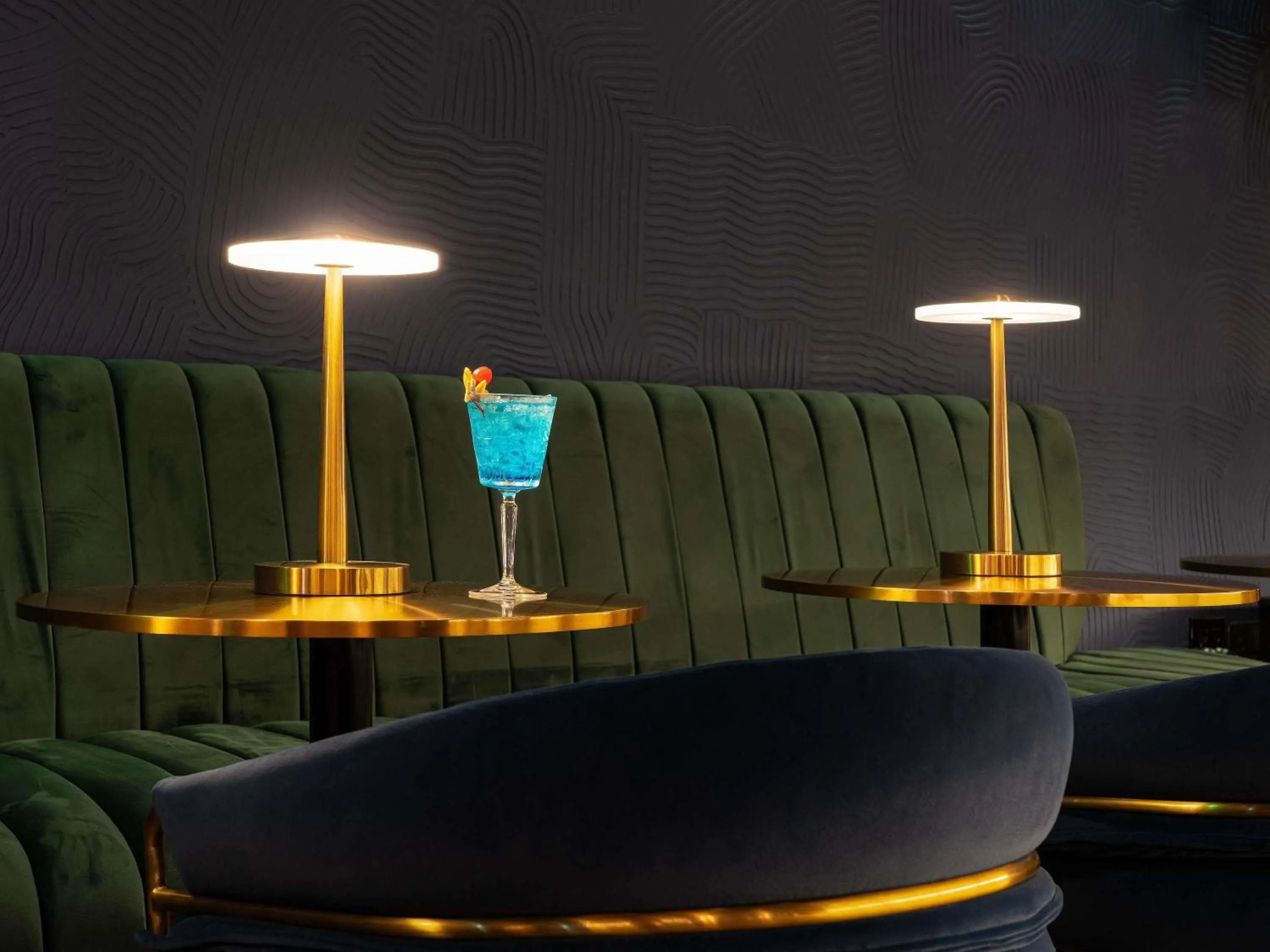 Lounge or bar in Novotel Dubai World Trade Centre