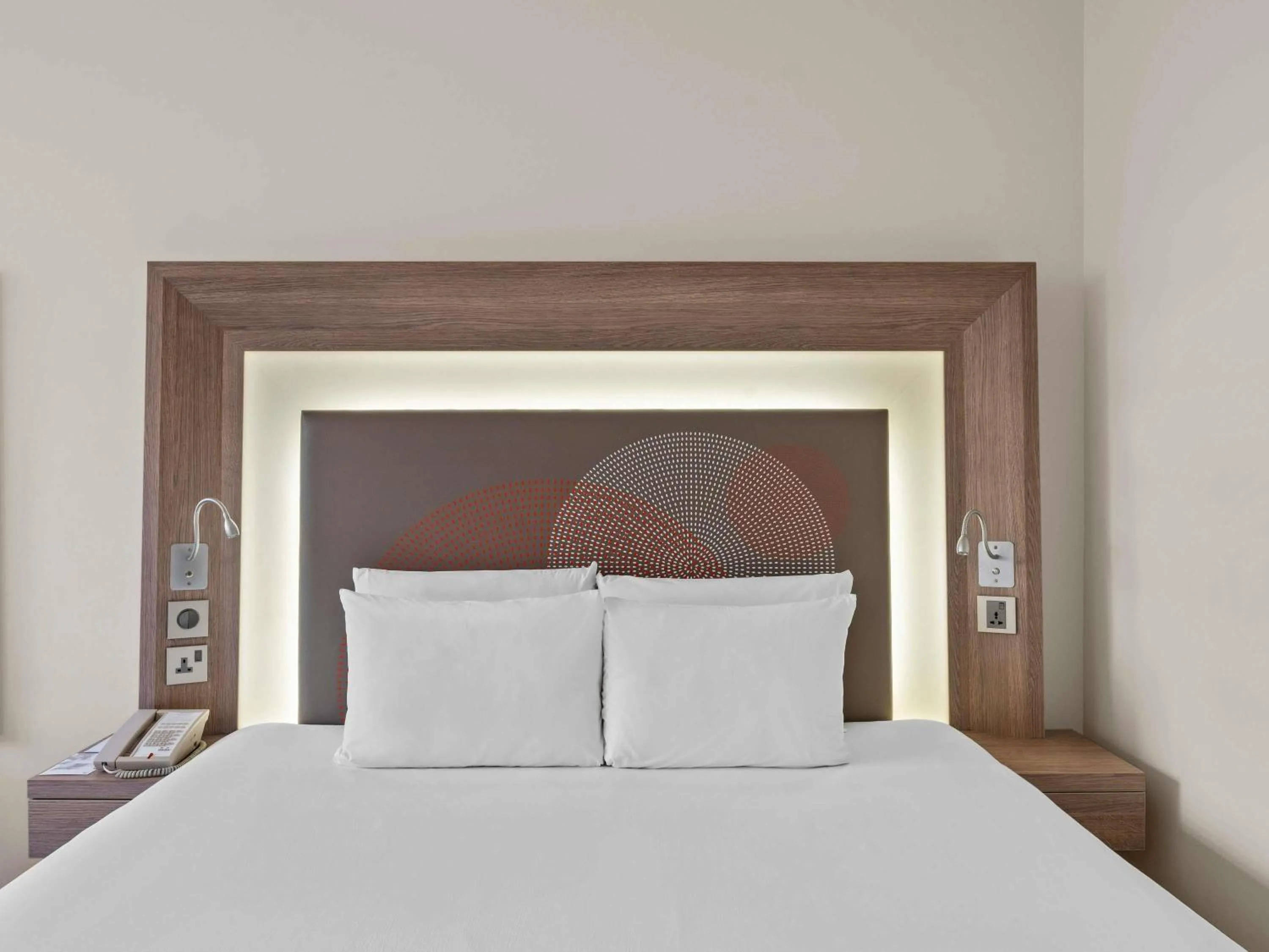 Bedroom, Bed in Novotel Dubai World Trade Centre