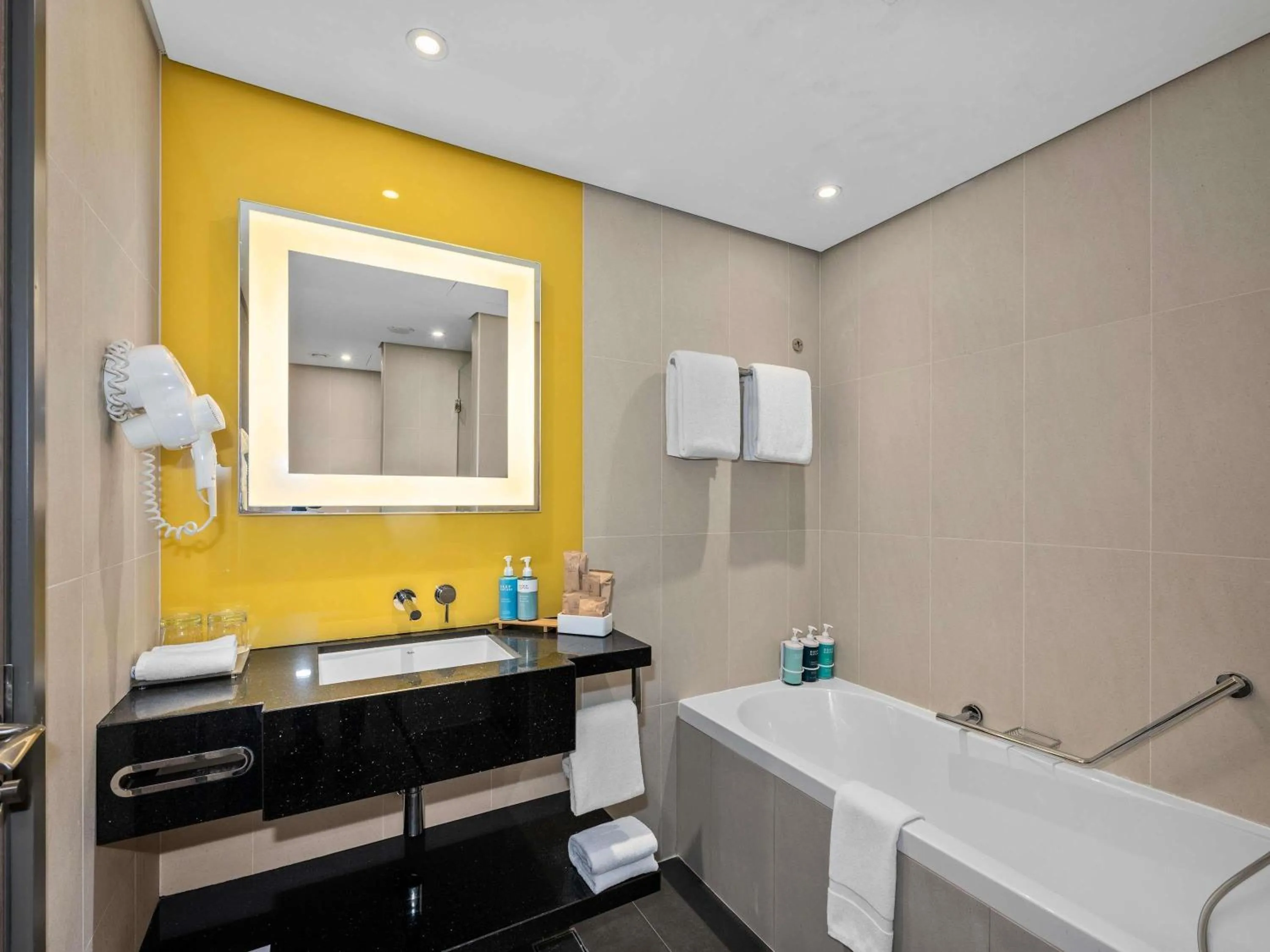 Bedroom in Novotel Dubai World Trade Centre