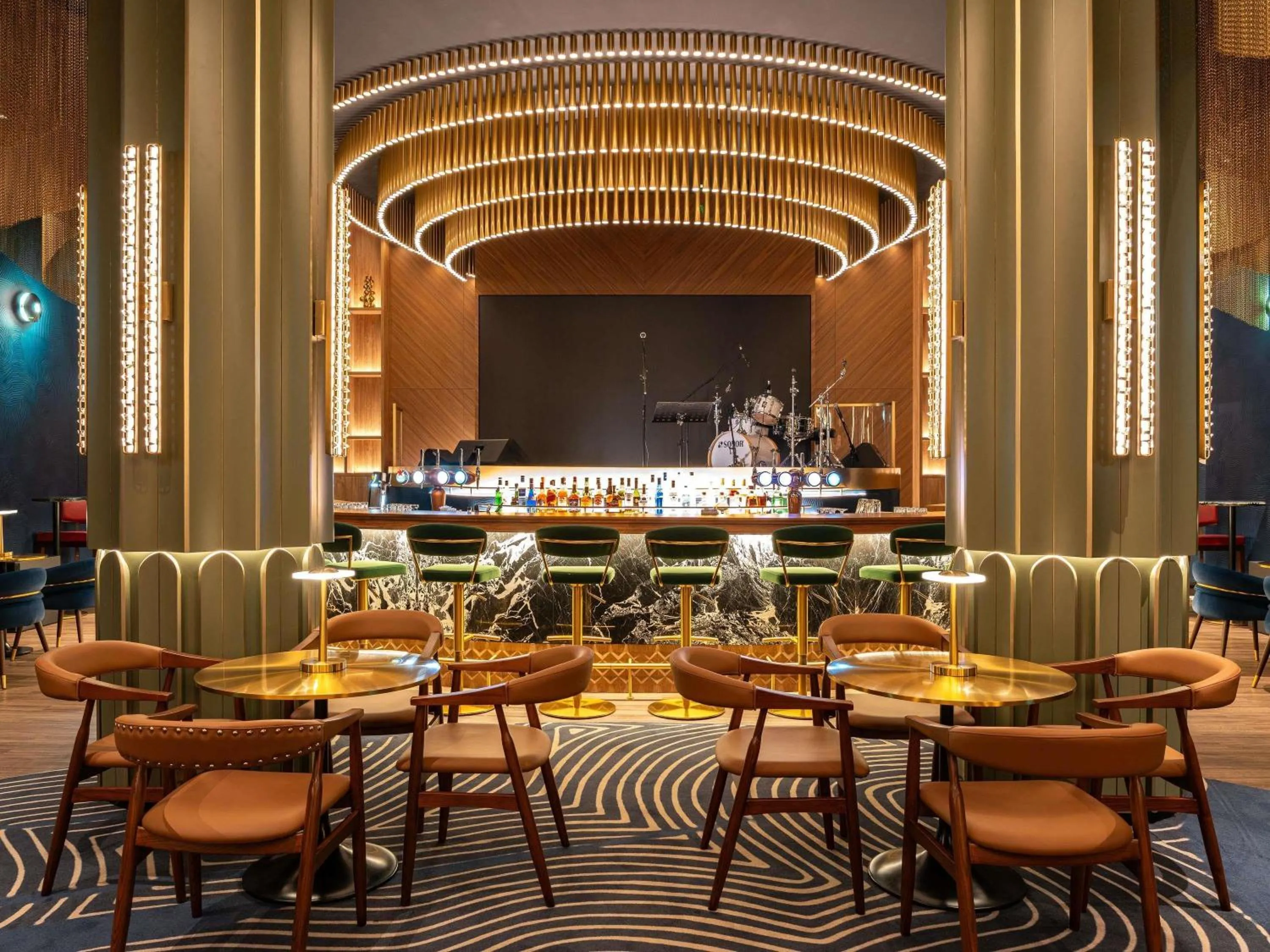 Restaurant/places to eat in Novotel Dubai World Trade Centre