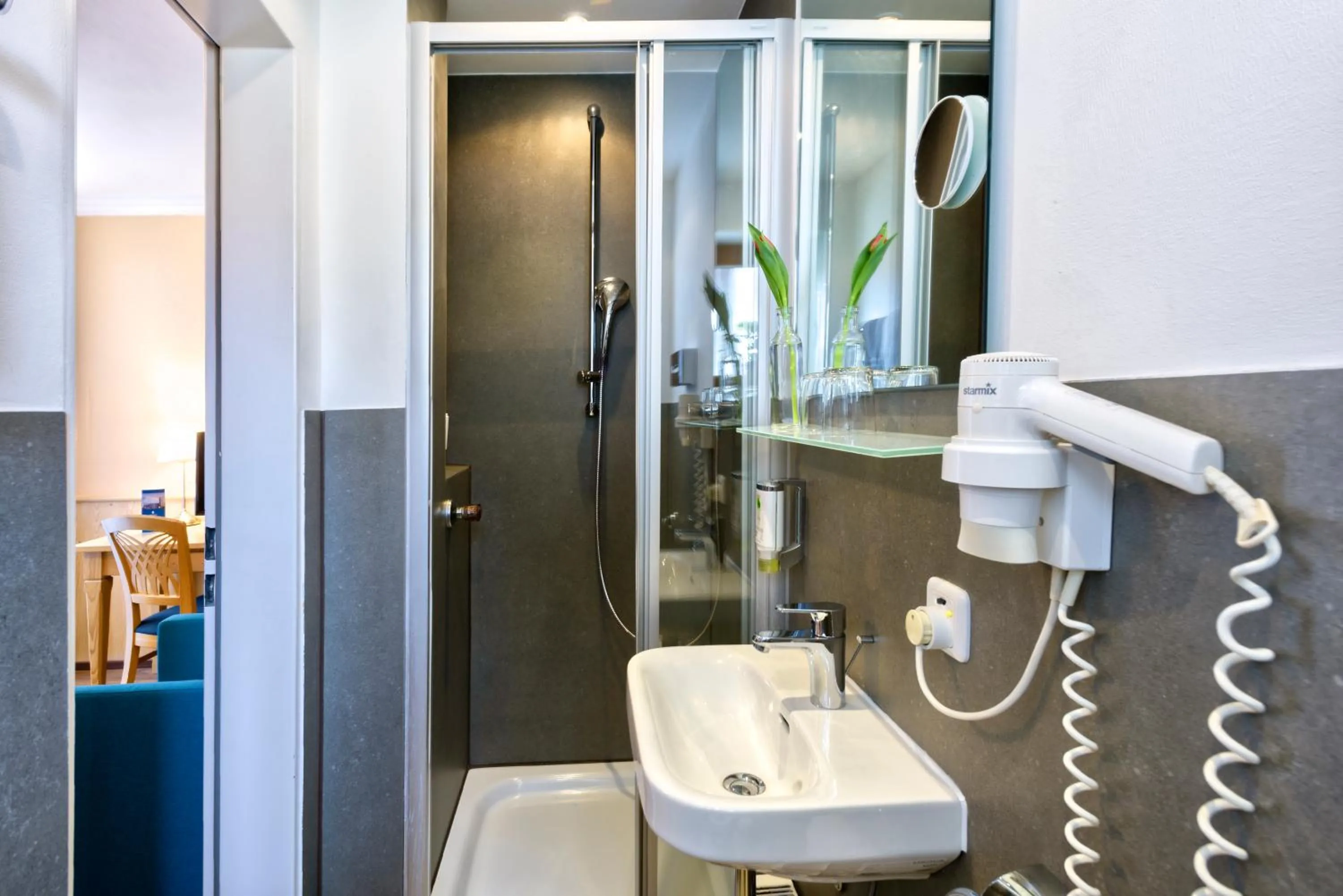 Shower in Hotel Heigl