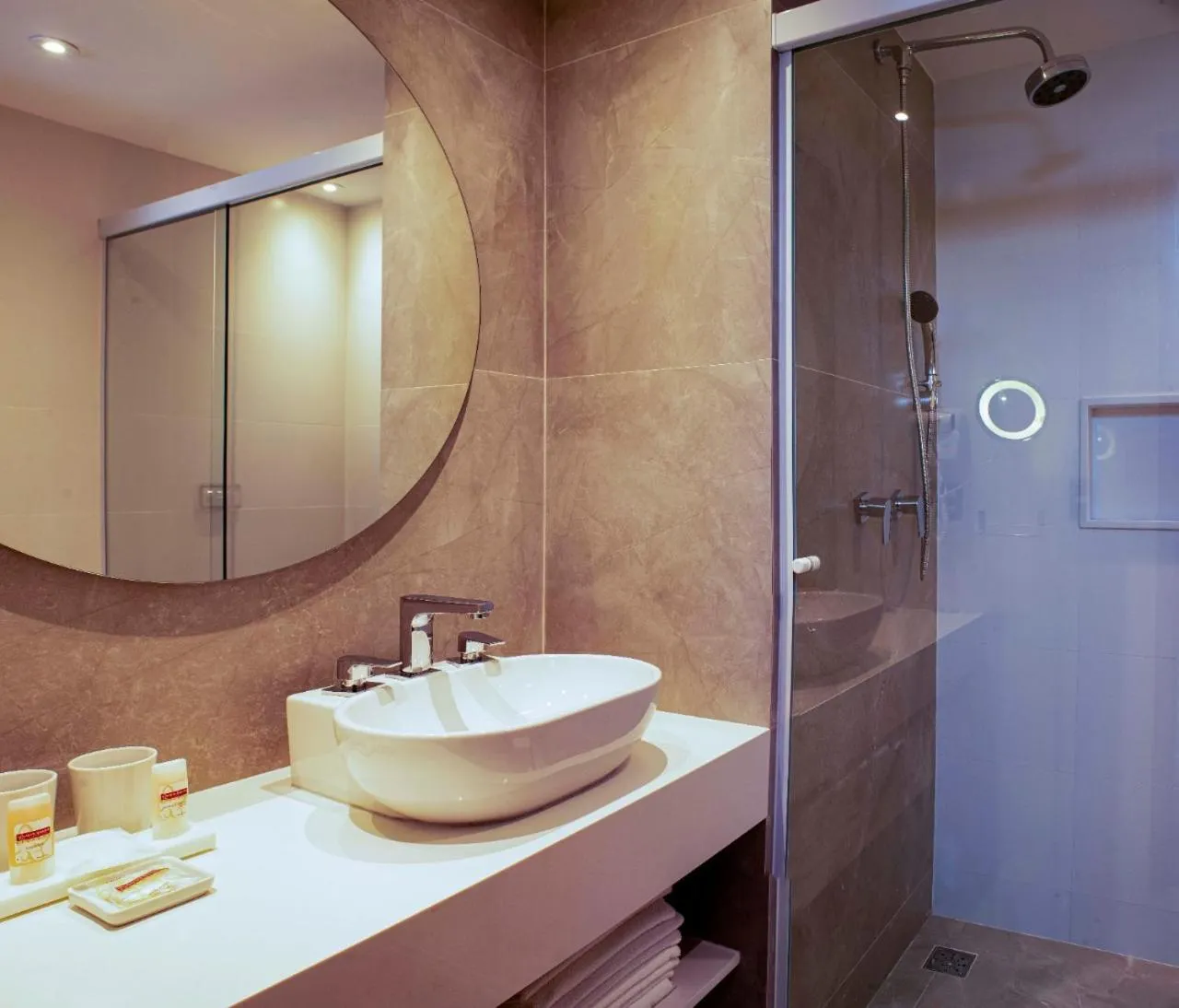 Bathroom in Anna Suites Ipanema by Arena Hotéis