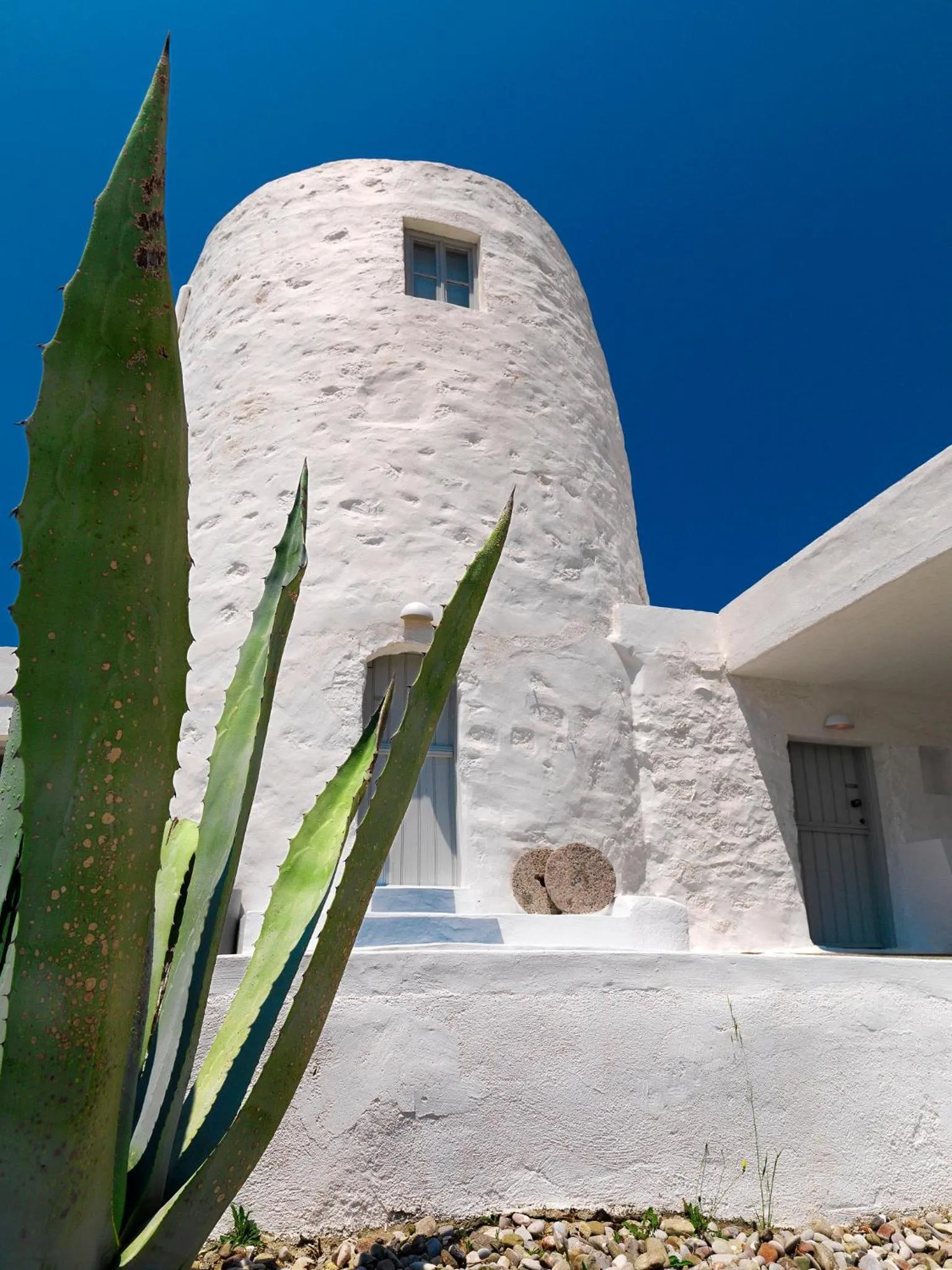 Property building in The Windmill Kimolos