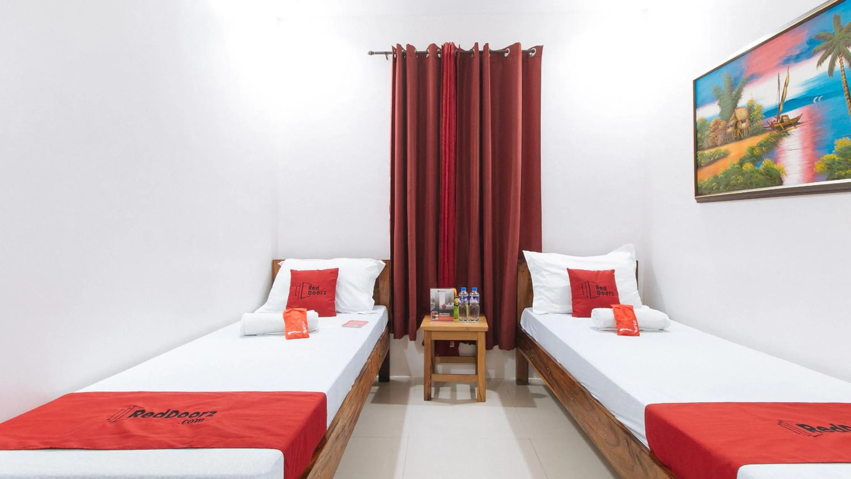 Bed in RedDoorz Plus @ Jollydays Hotel Nueva Ecija