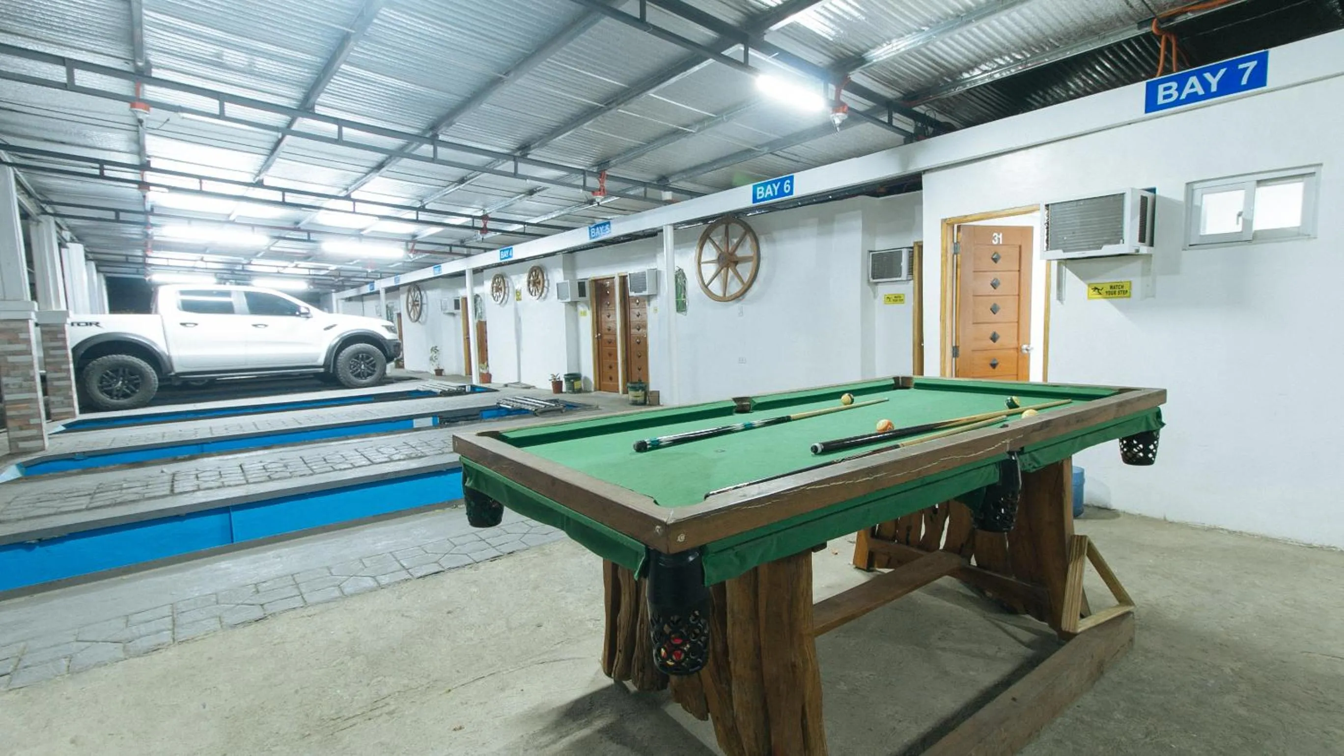 Billiard in RedDoorz Plus @ Jollydays Hotel Nueva Ecija