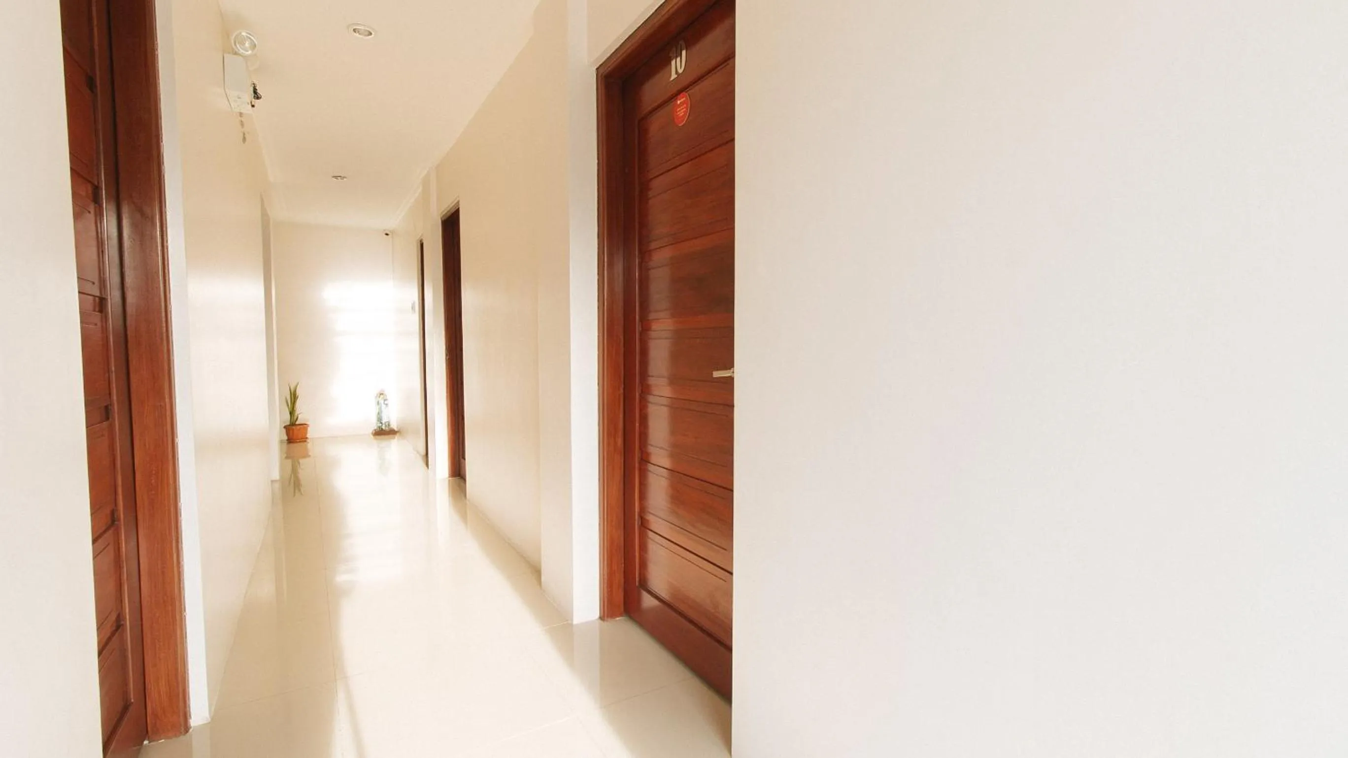 Area and facilities in RedDoorz Plus @ Jollydays Hotel Nueva Ecija