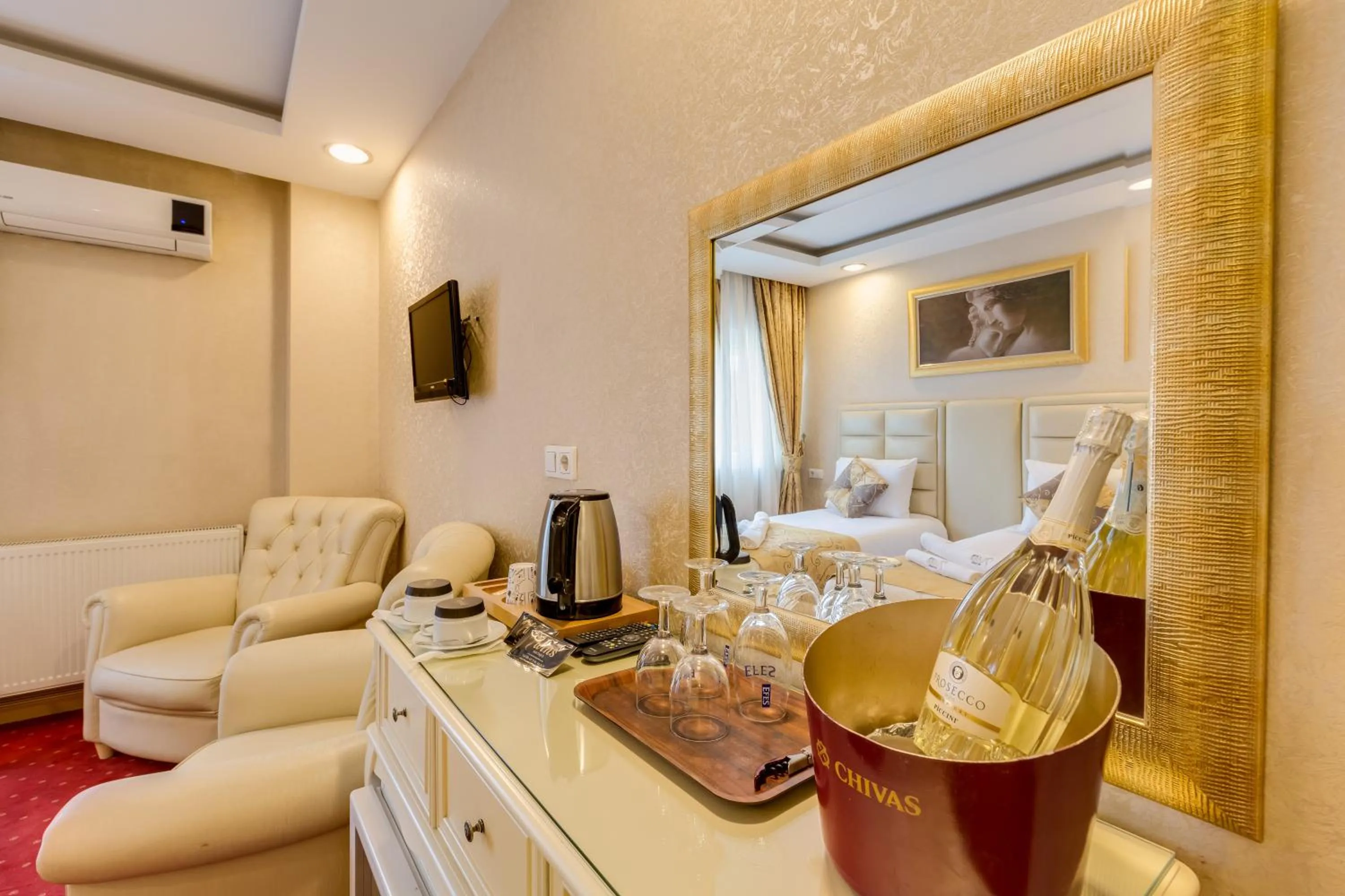 Drinks, Bed in Twins Hotel