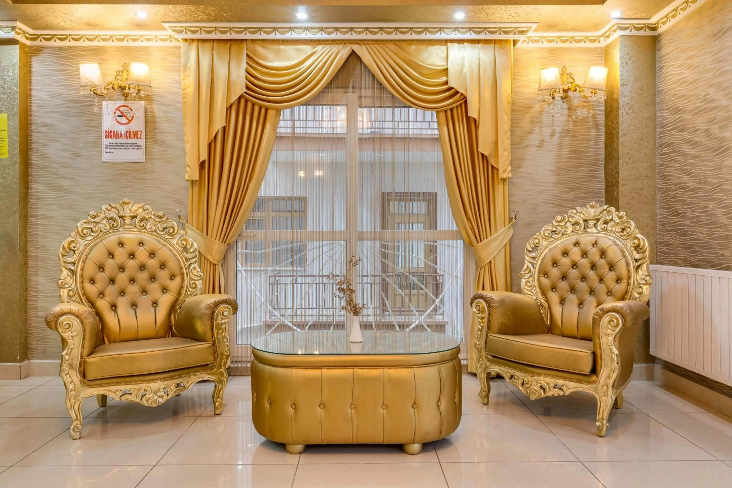 Lobby or reception in Twins Hotel