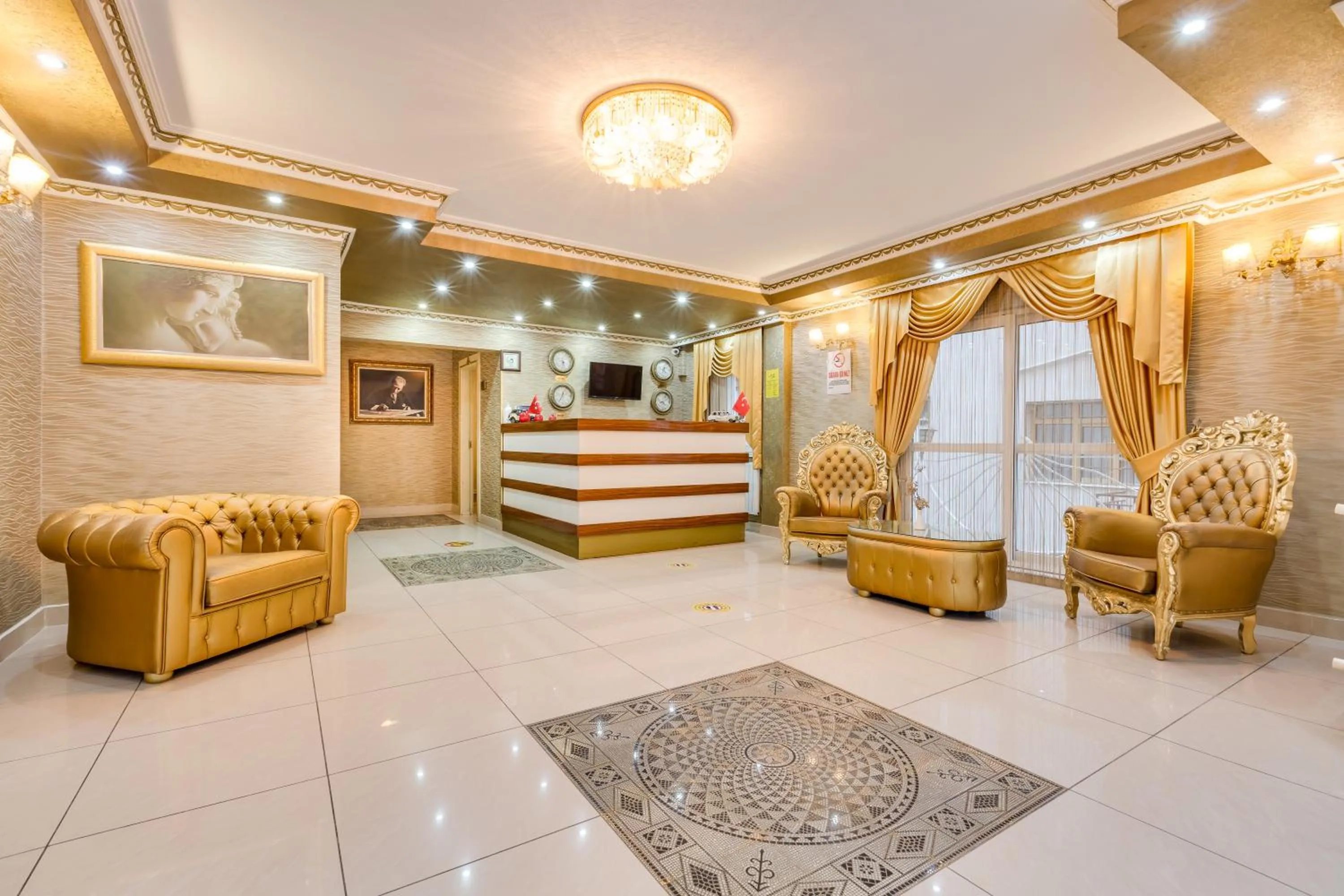 Lobby or reception in Twins Hotel