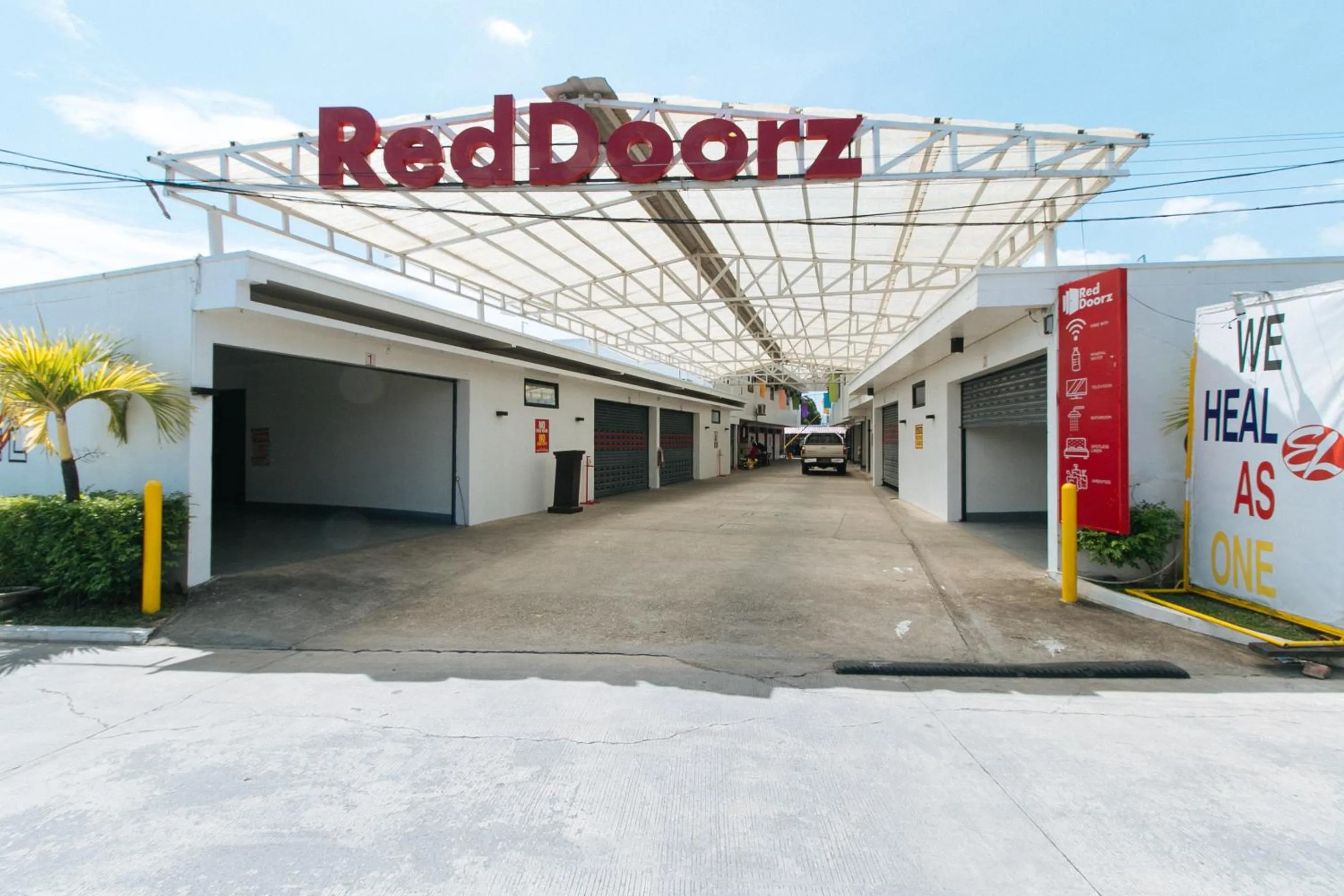 Property building in RedDoorz @ EL Runway Hotel Bulacan