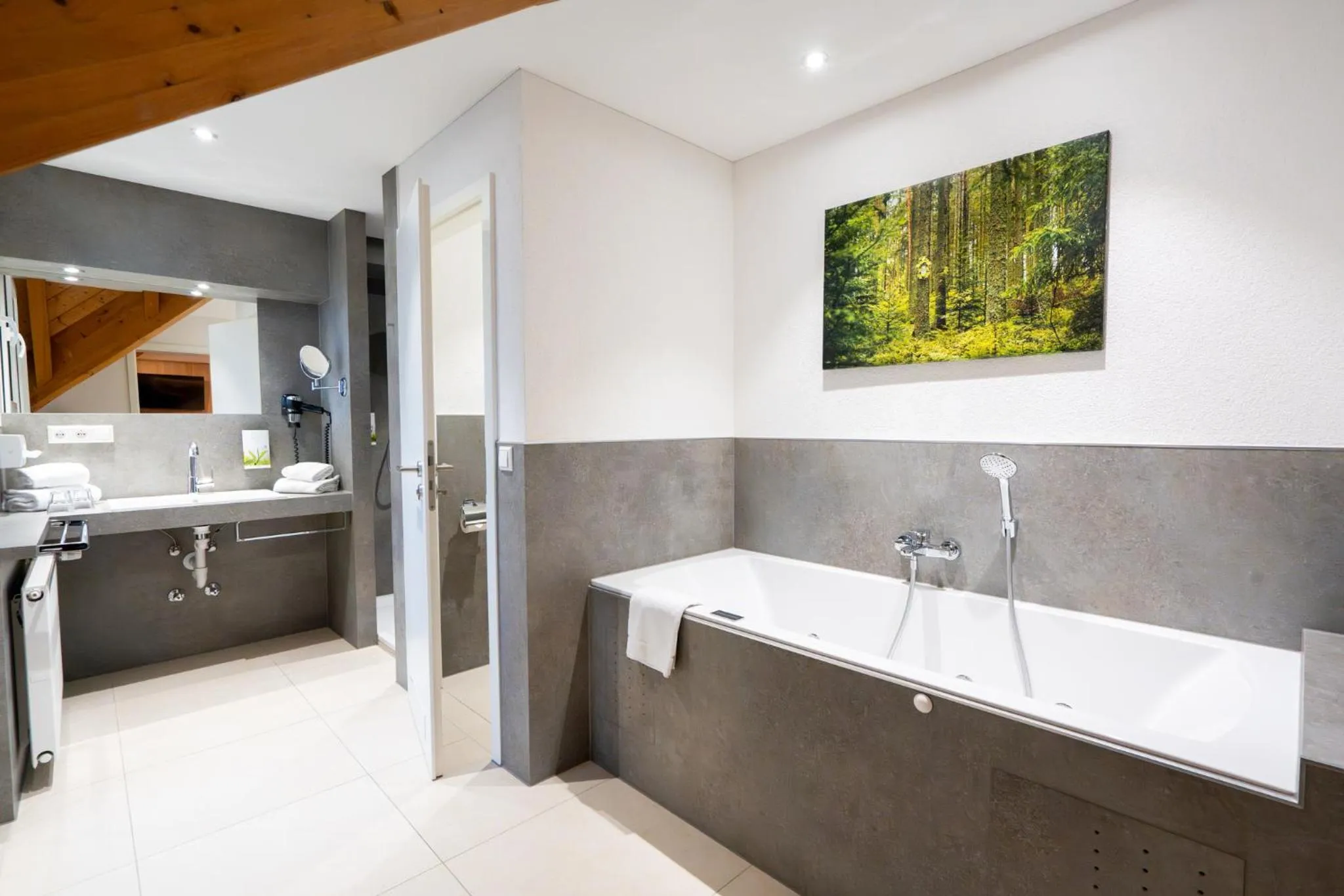 Bathroom in Wellnesshotel Sonnenhof & Sonnhalde