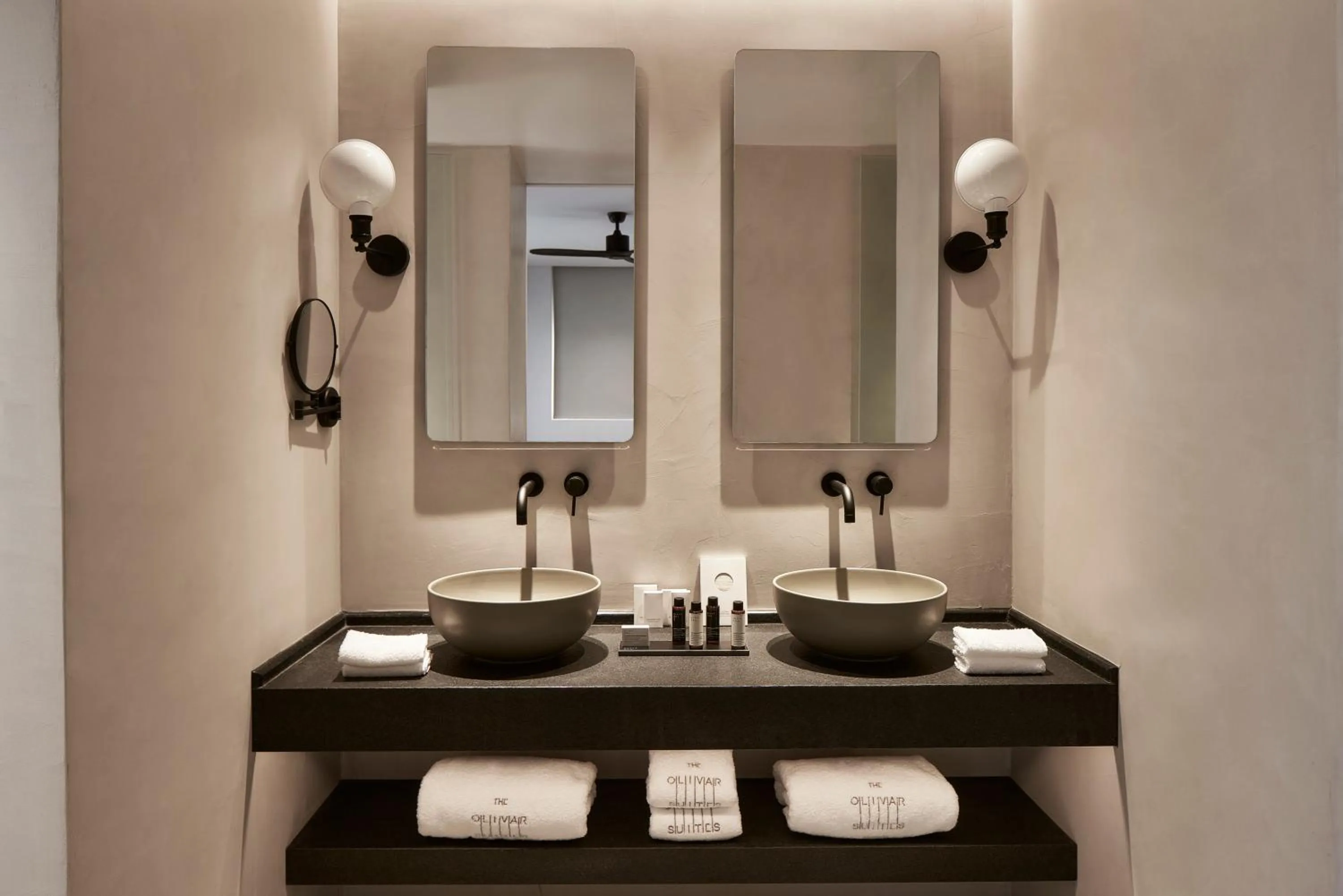 Bathroom in The Olivar Suites