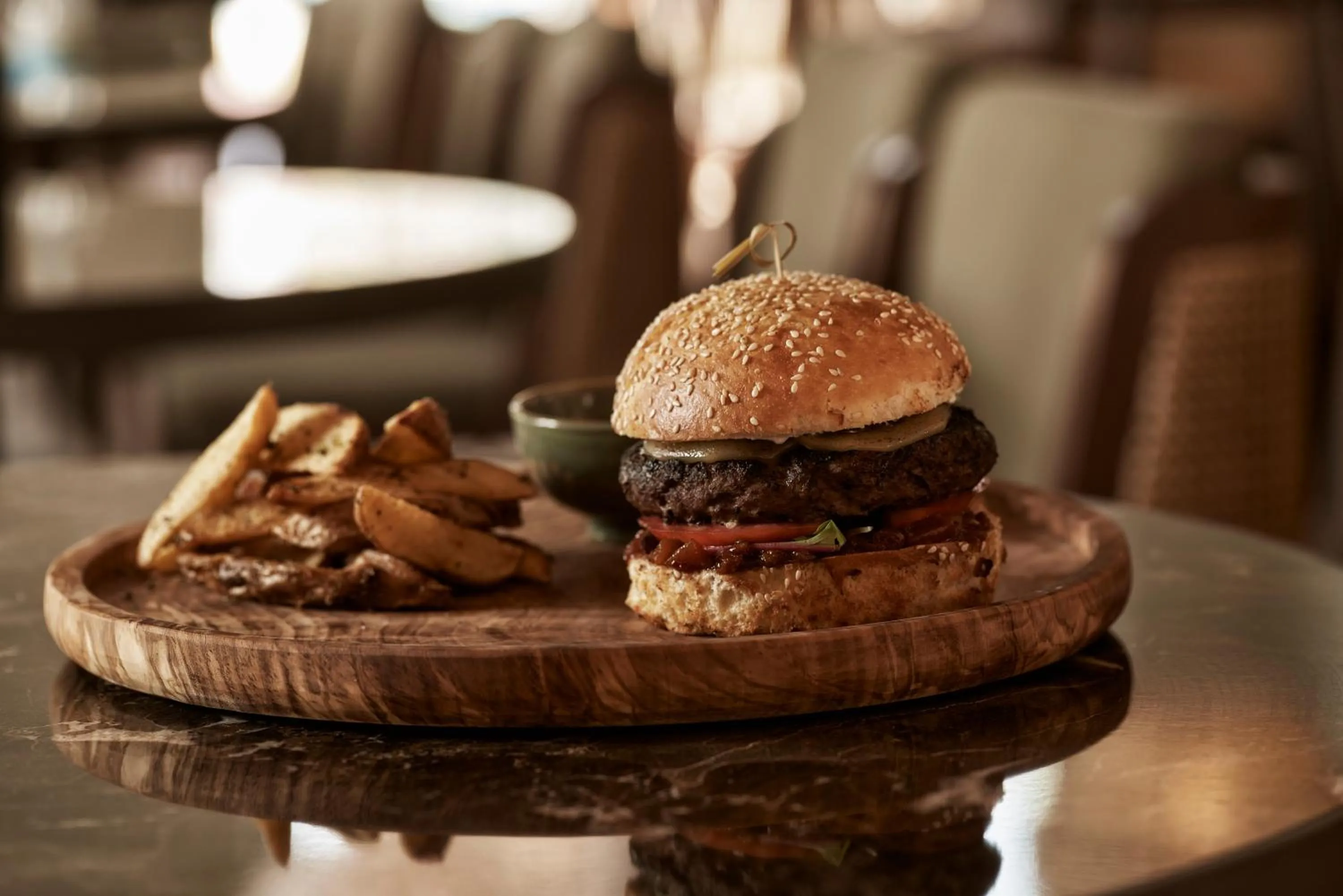 Restaurant/places to eat in The Olivar Suites