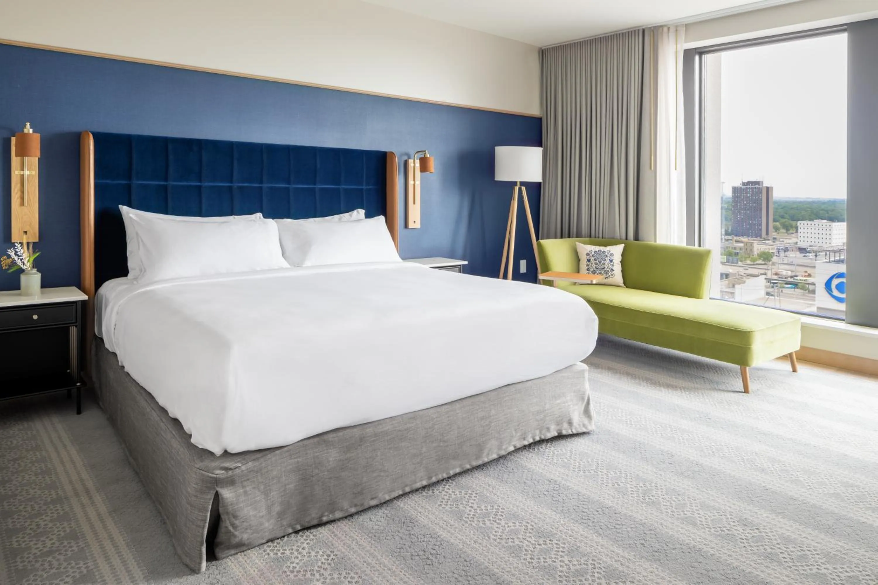 City view, Bed in Jasper Hotel