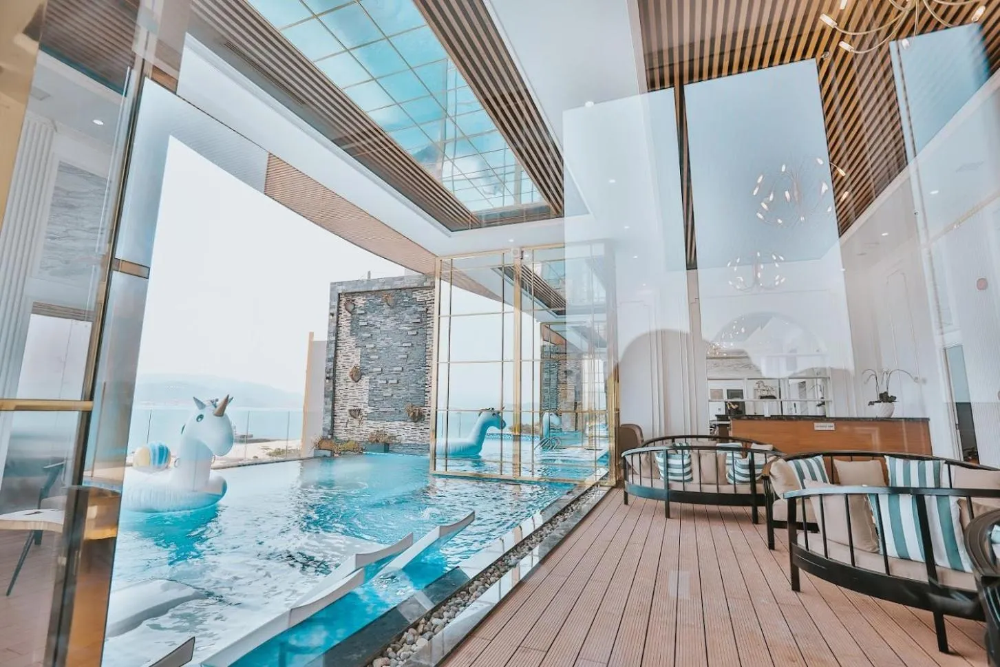 Swimming pool in La Vague Hotel