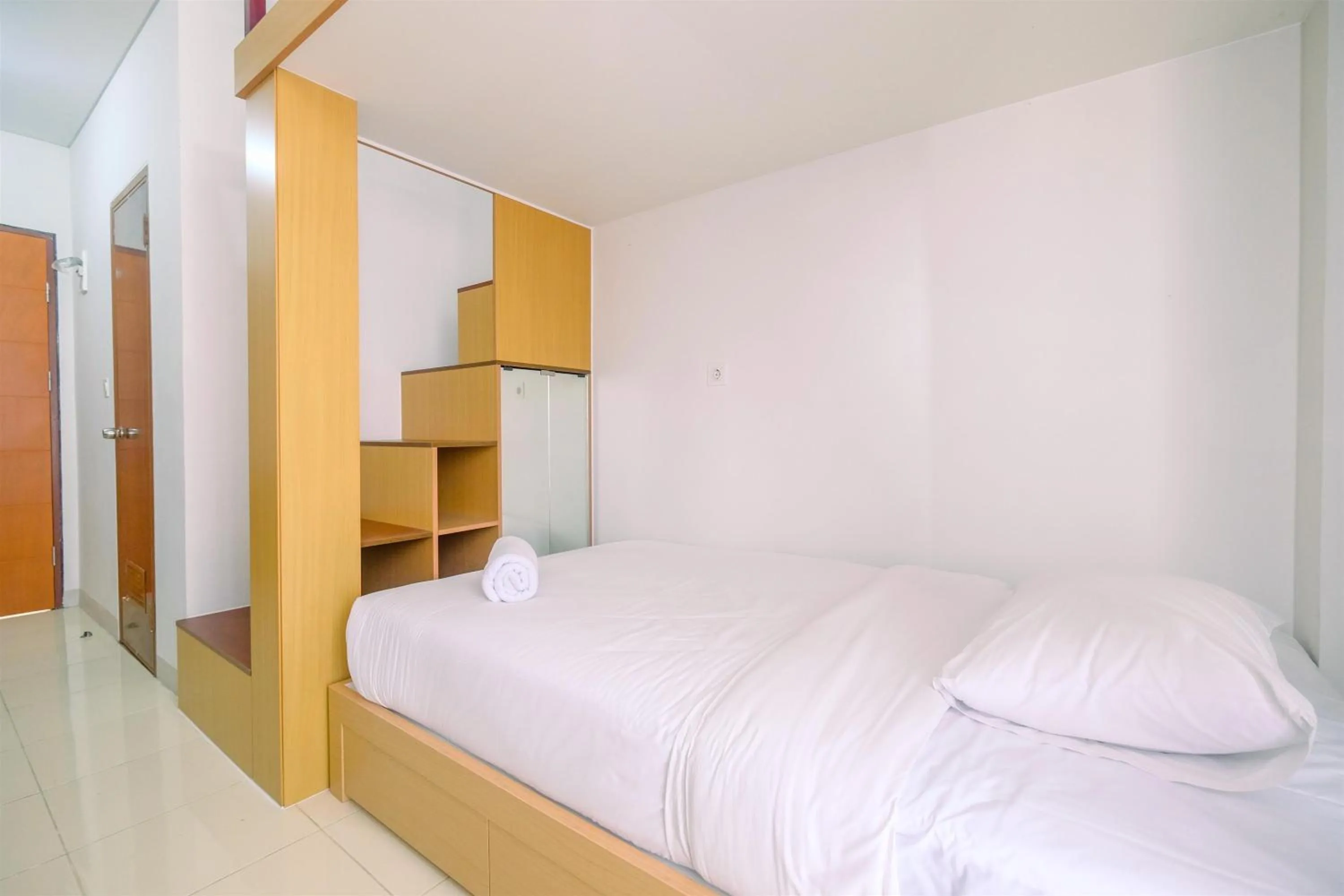 Bedroom, Bed in Compact and Relaxing Studio at Dave Apartment By Travelio
