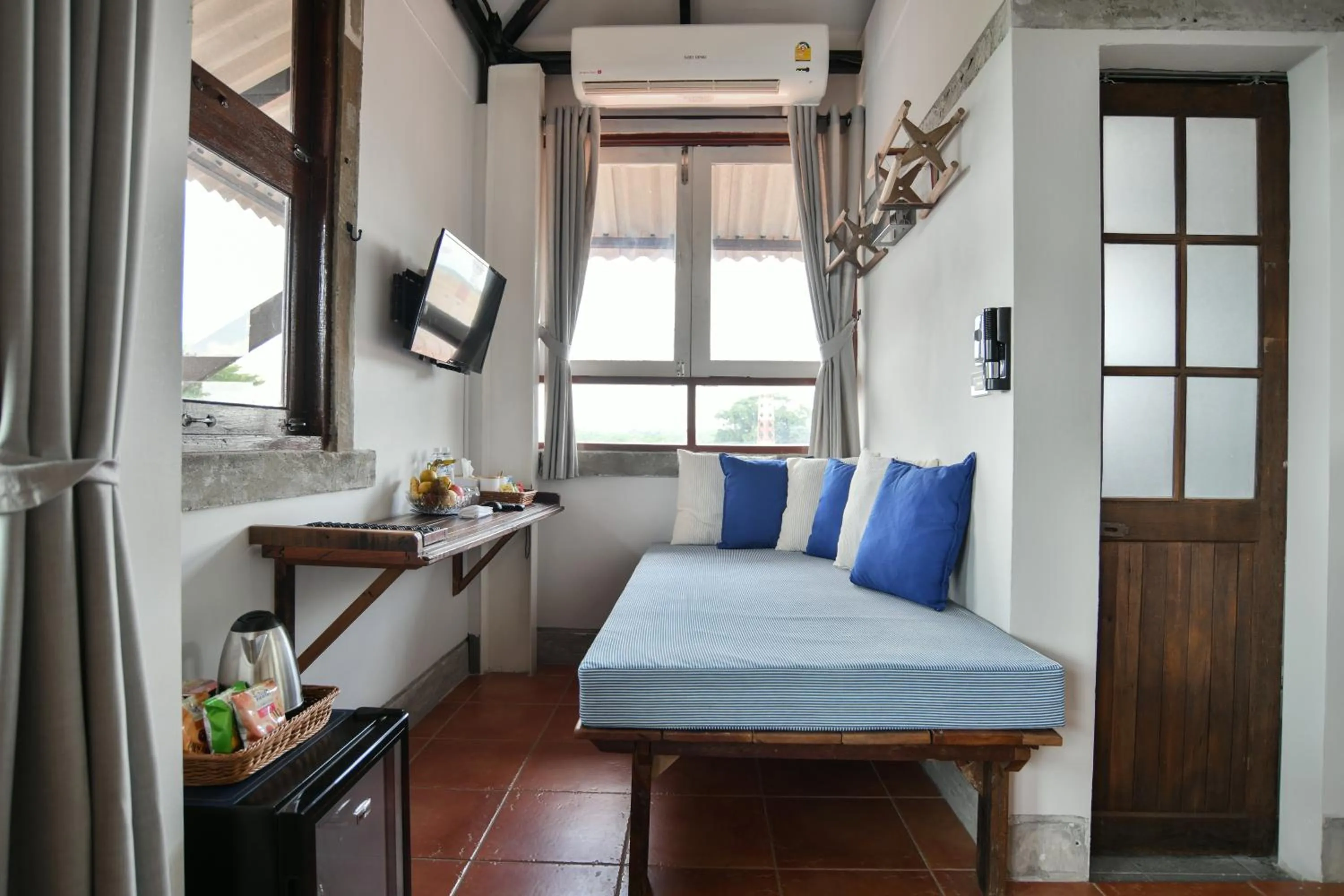 Bedroom in Velawarin Hotel