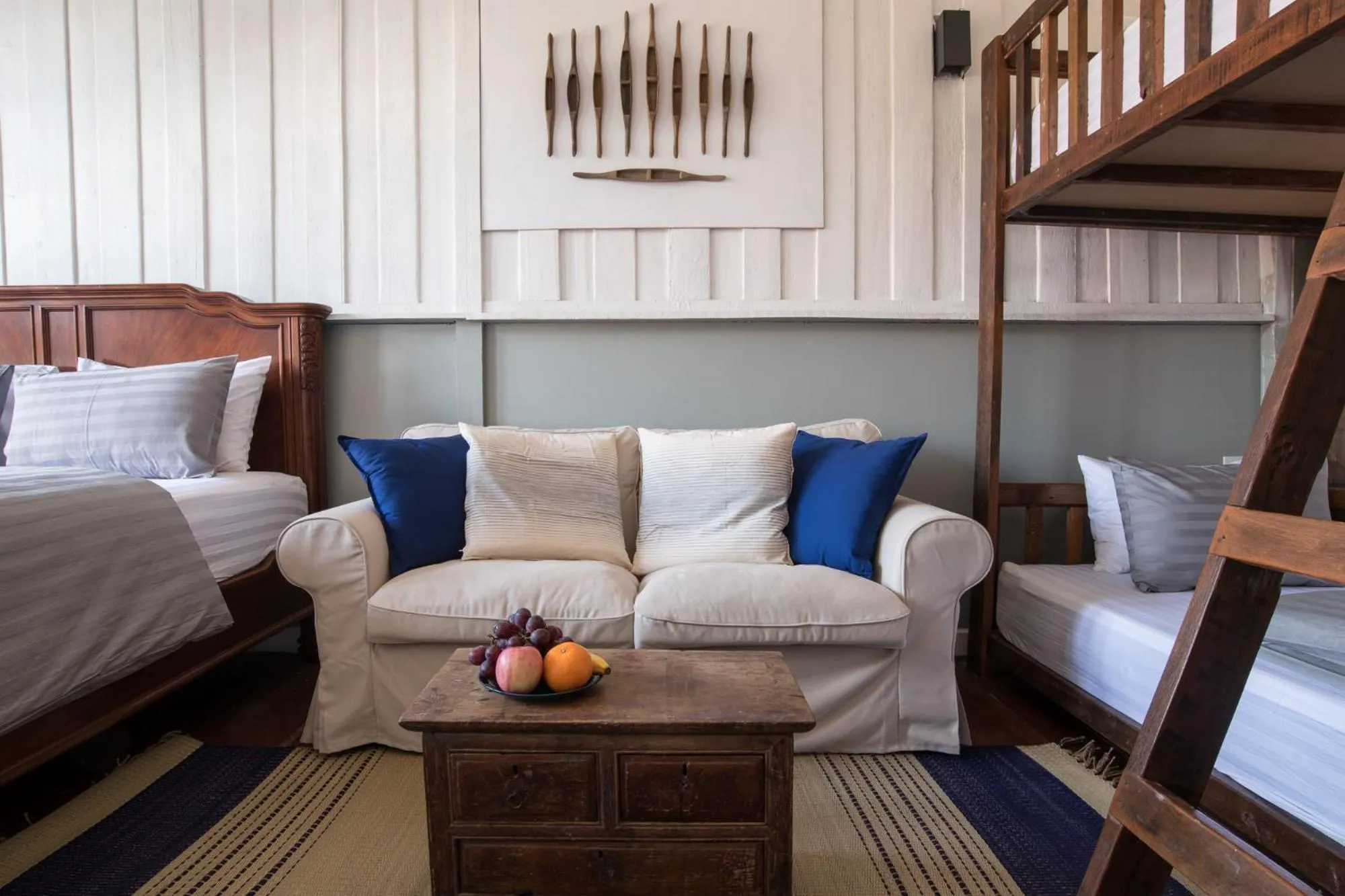 Living room in Velawarin Hotel