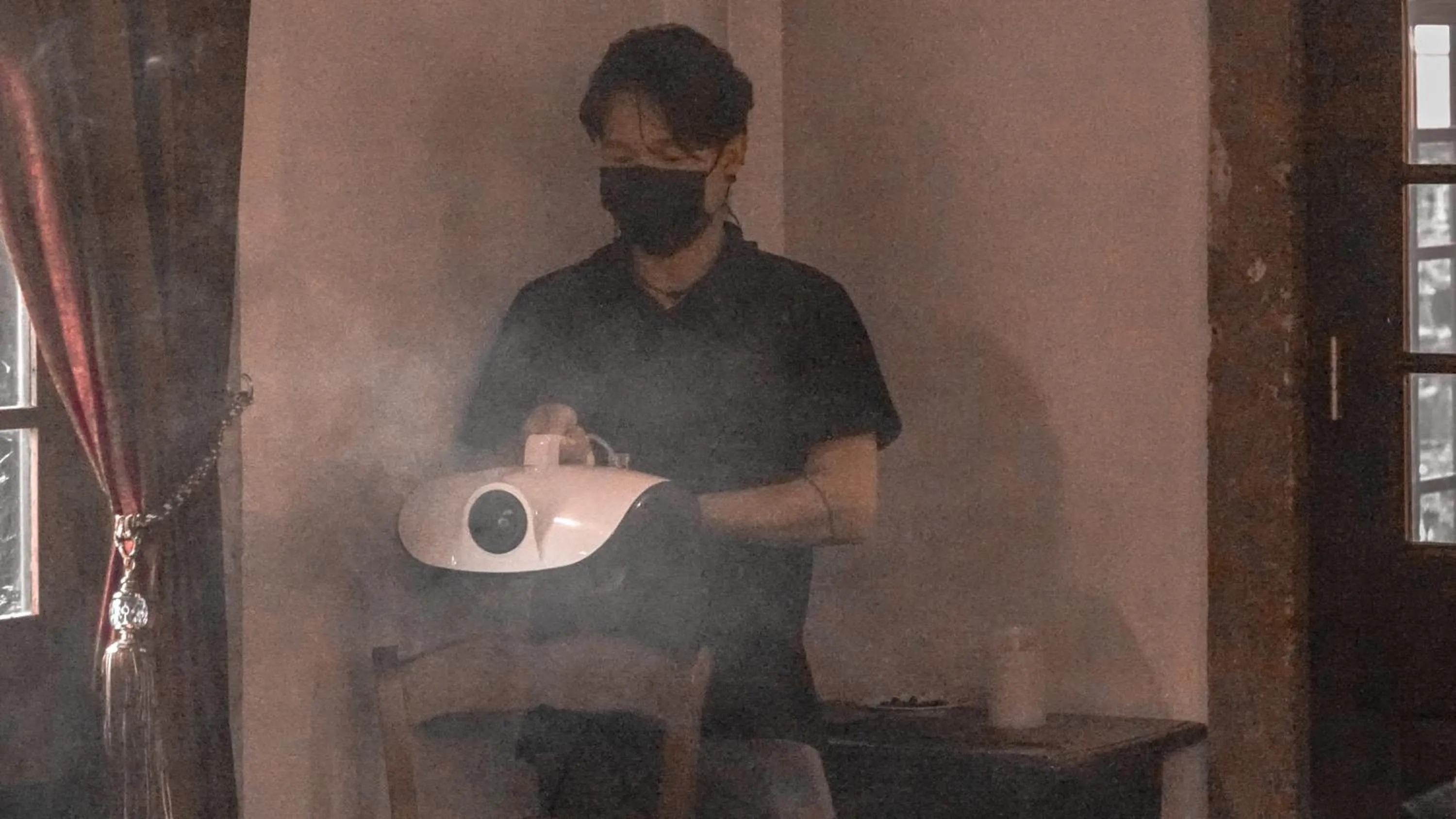 Restaurant/places to eat in Velawarin Hotel