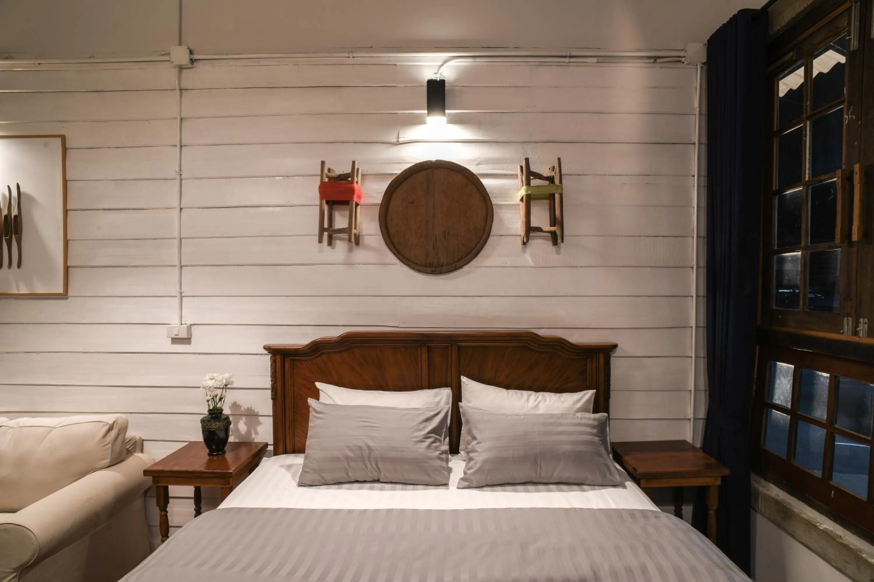 Bed in Velawarin Hotel