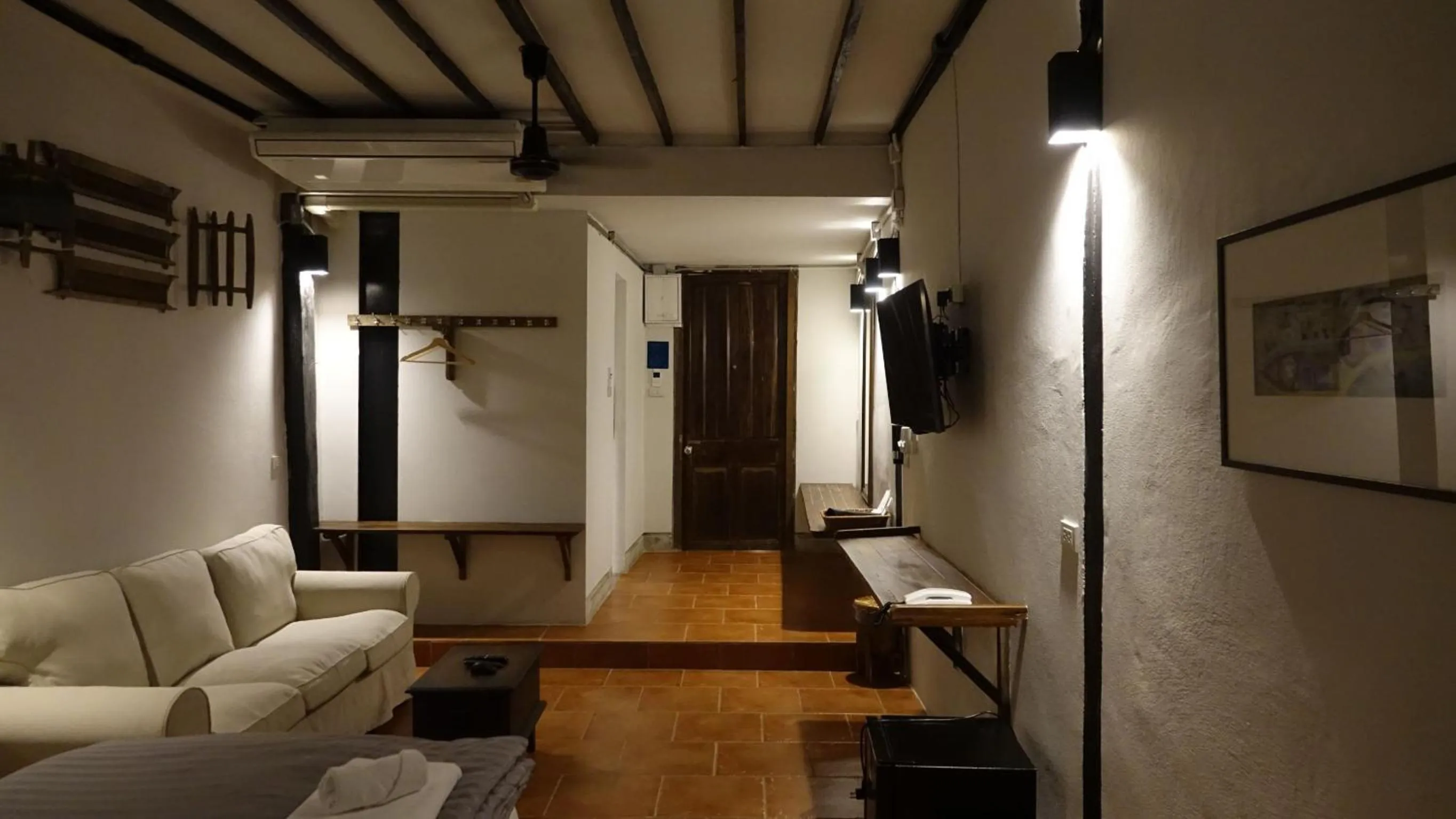 Living room in Velawarin Hotel