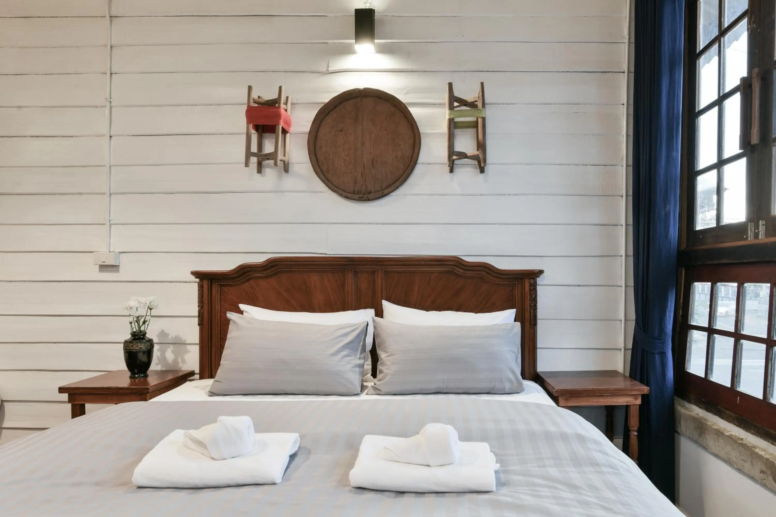 Bed in Velawarin Hotel