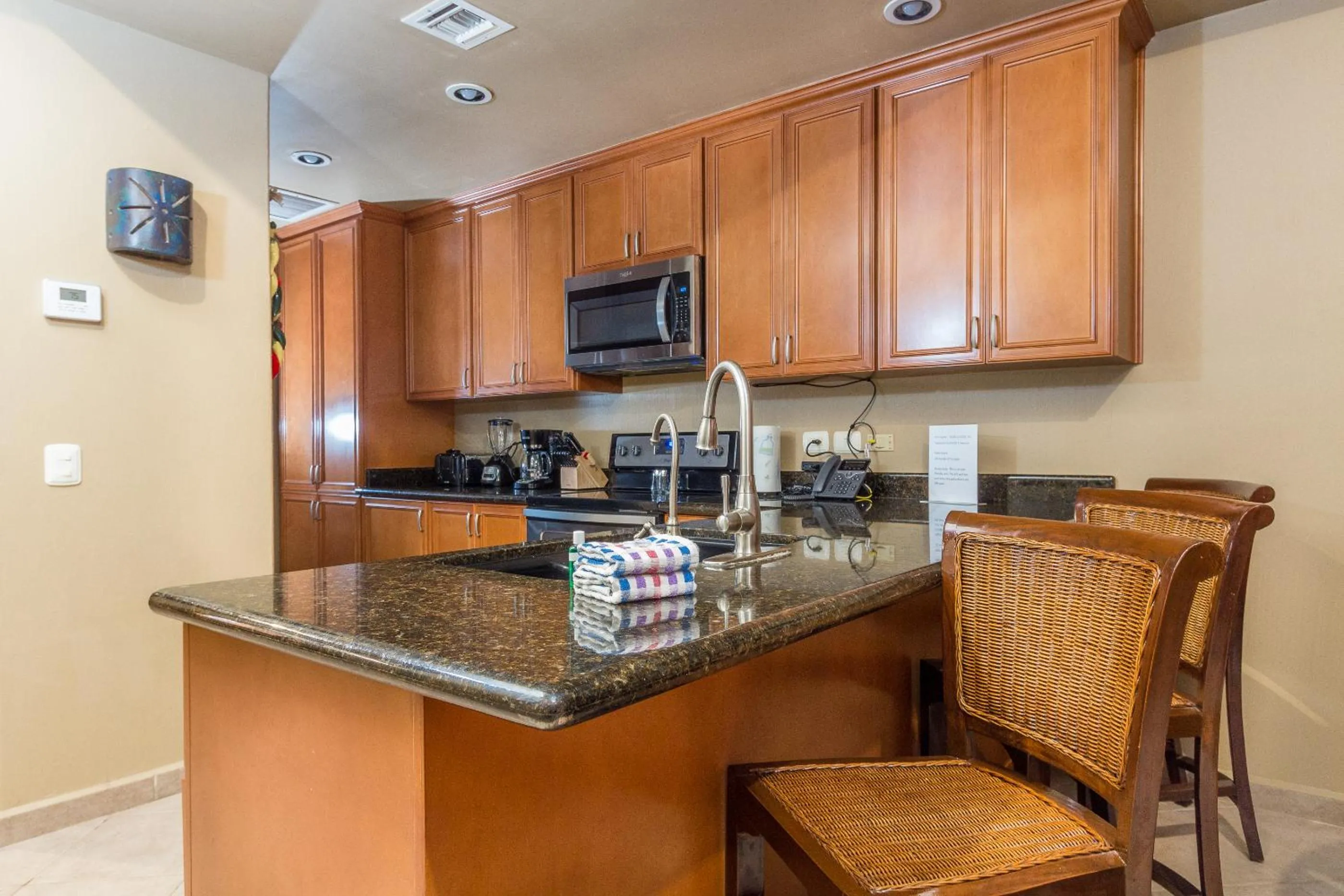 Las Palomas 2BR GROUND FLOOR Huge Patio/Closest to Lazy River/Steps to Beach