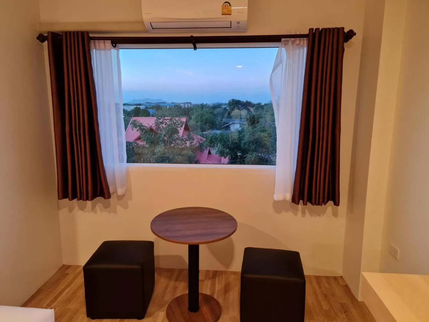 Seating area in The charlotte smart hotel lopburi