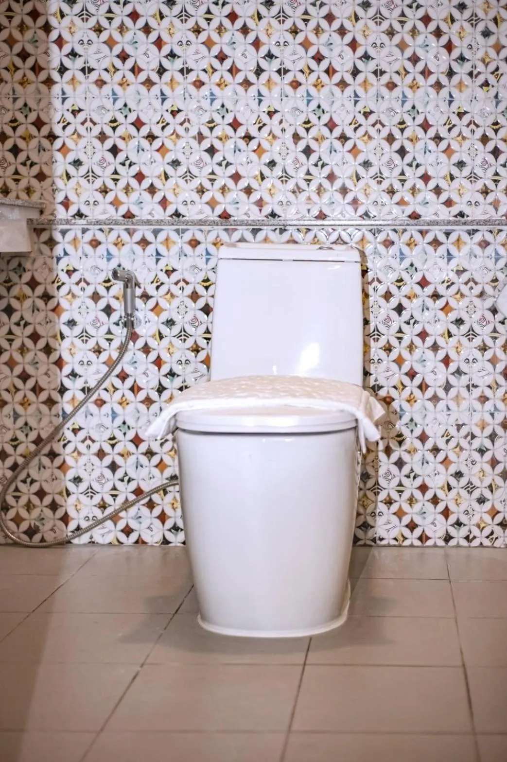 Bathroom in The charlotte smart hotel lopburi