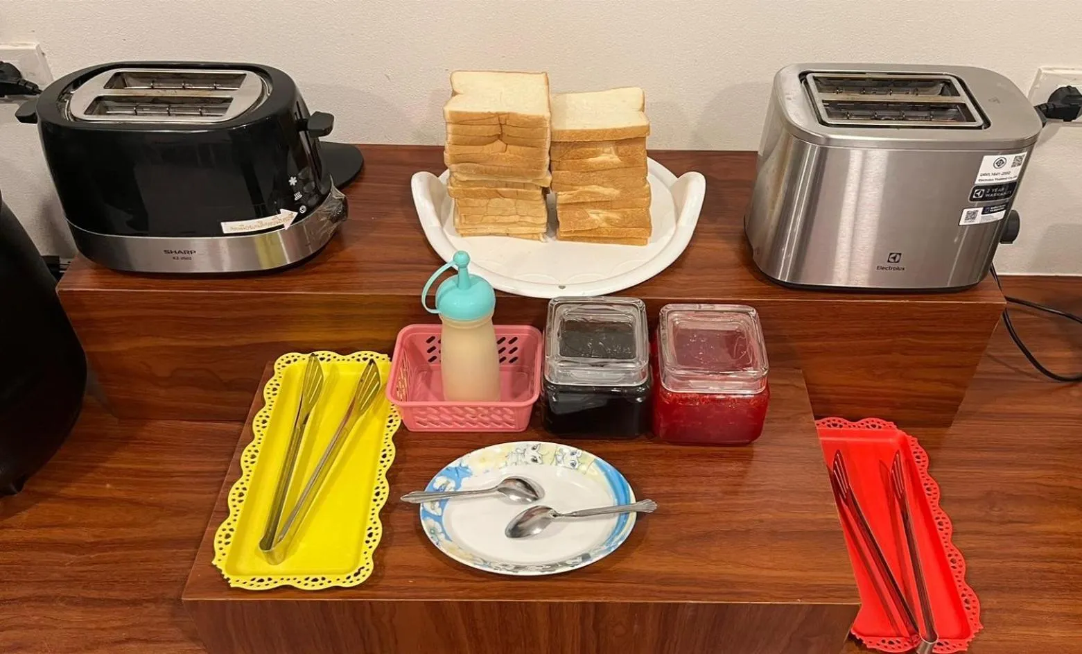 The charlotte smart hotel lopburi