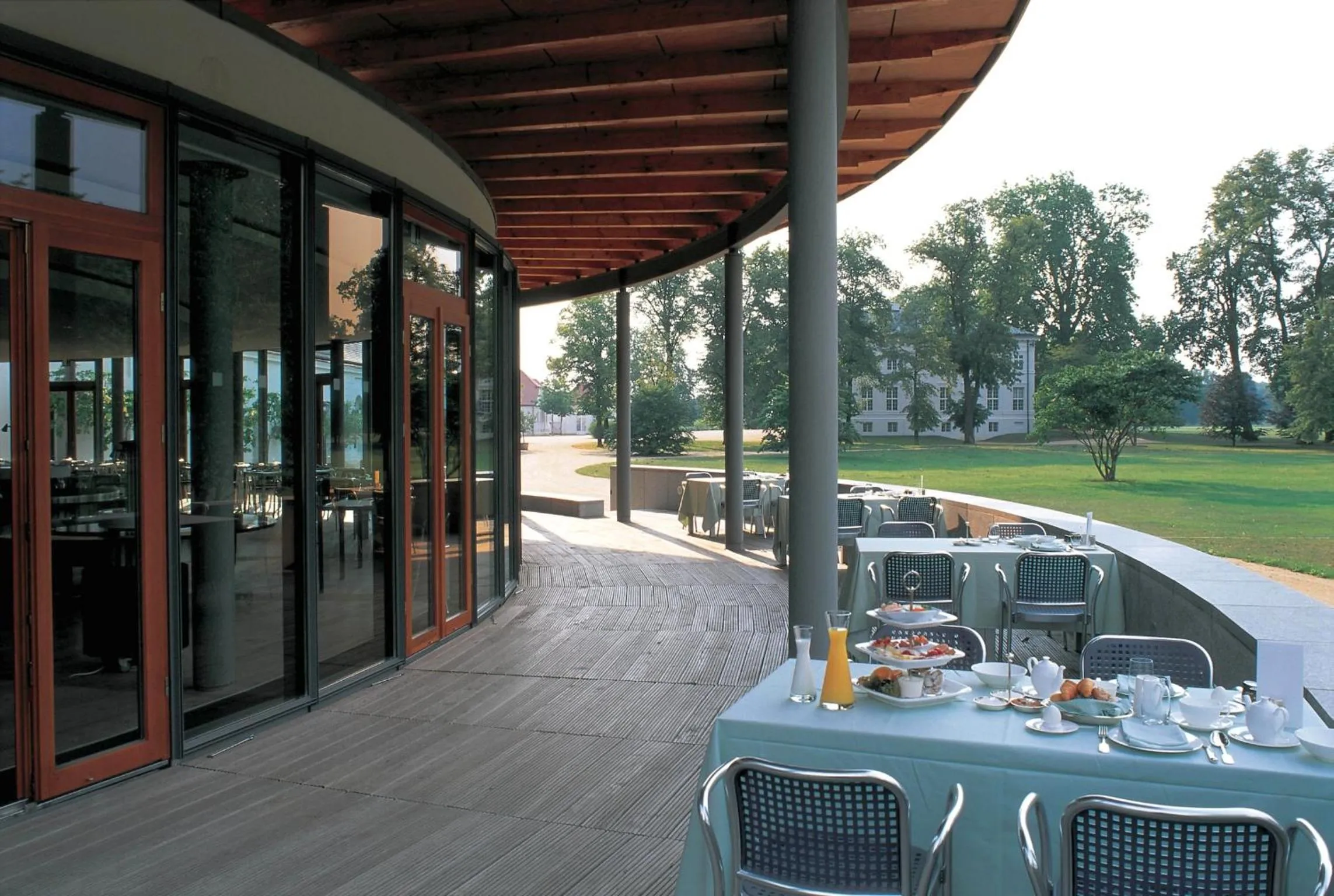 Restaurant/places to eat in Hotel Schloss Neuhardenberg