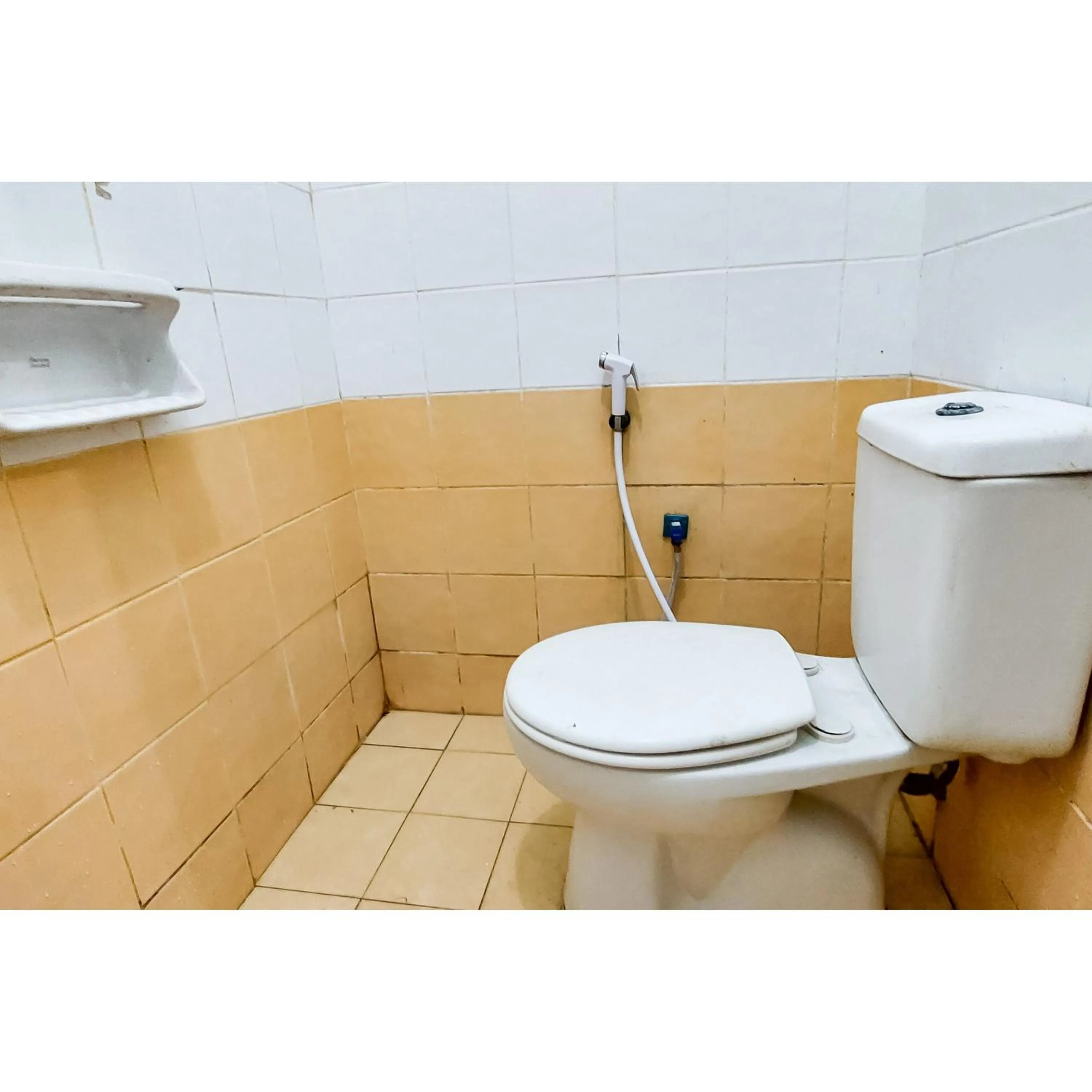 Bathroom in Surya Inn Syariah Cikarang RedPartner