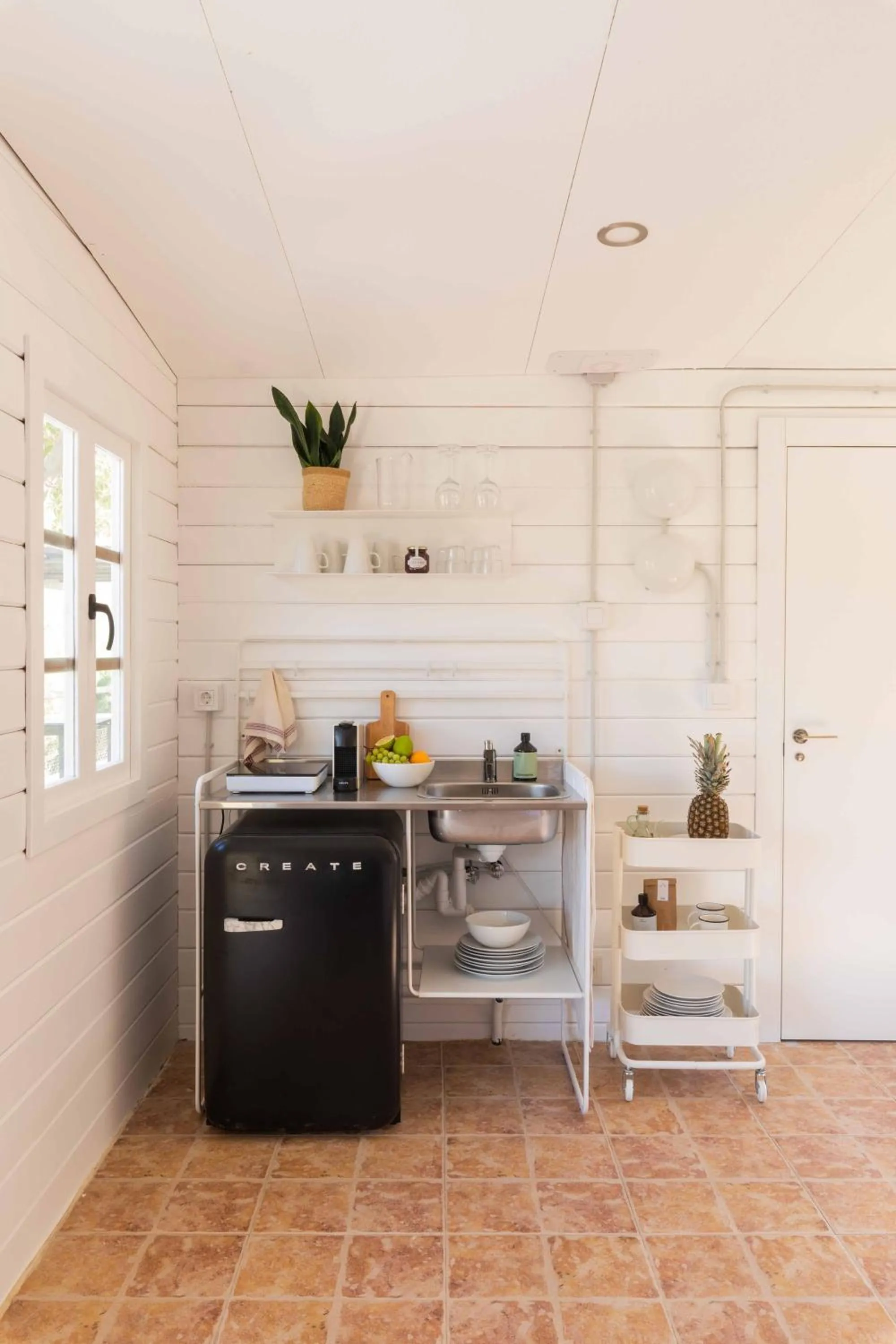 Kitchen or kitchenette in wecamp Cabo de Gata