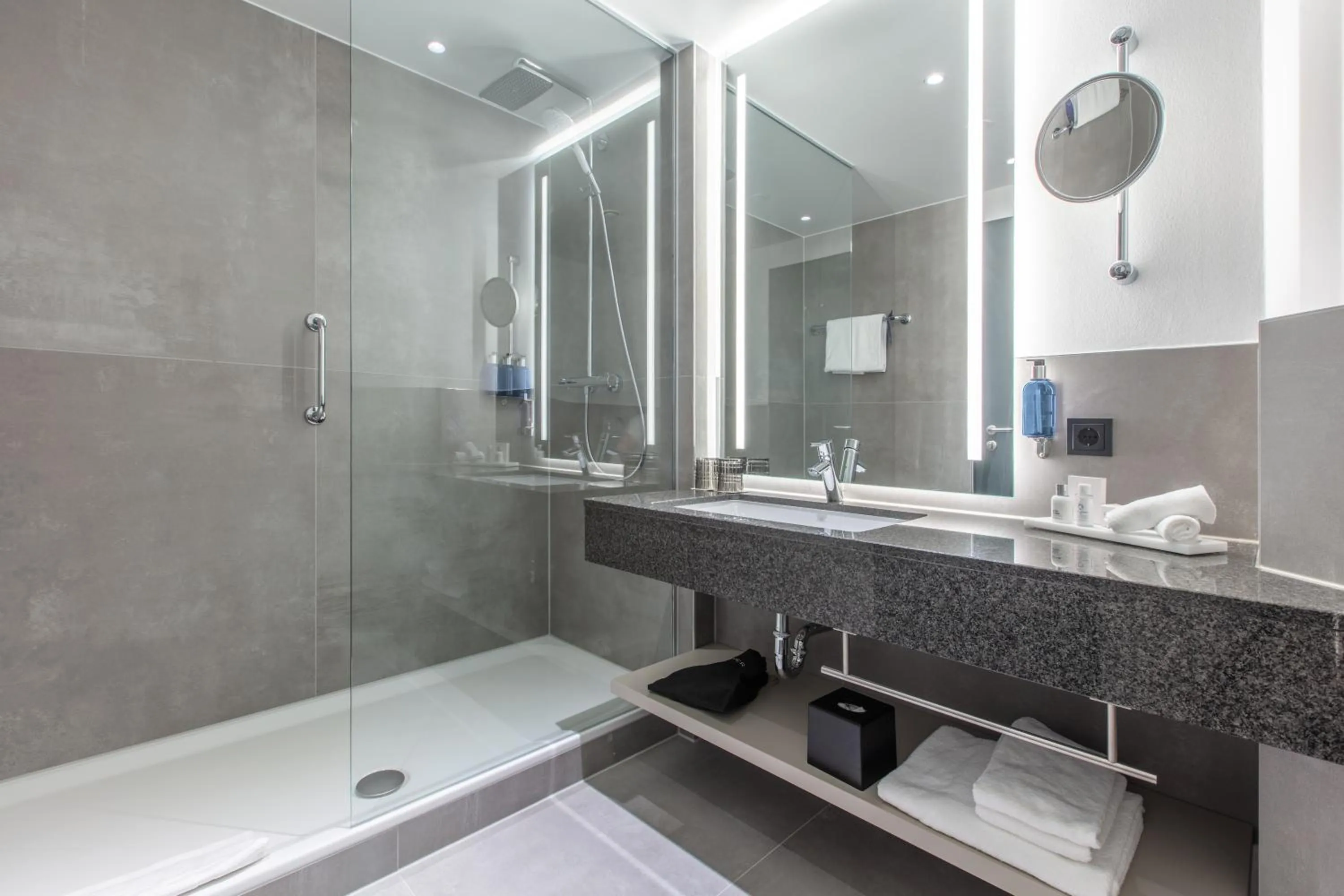 Bathroom in ScanHotels City