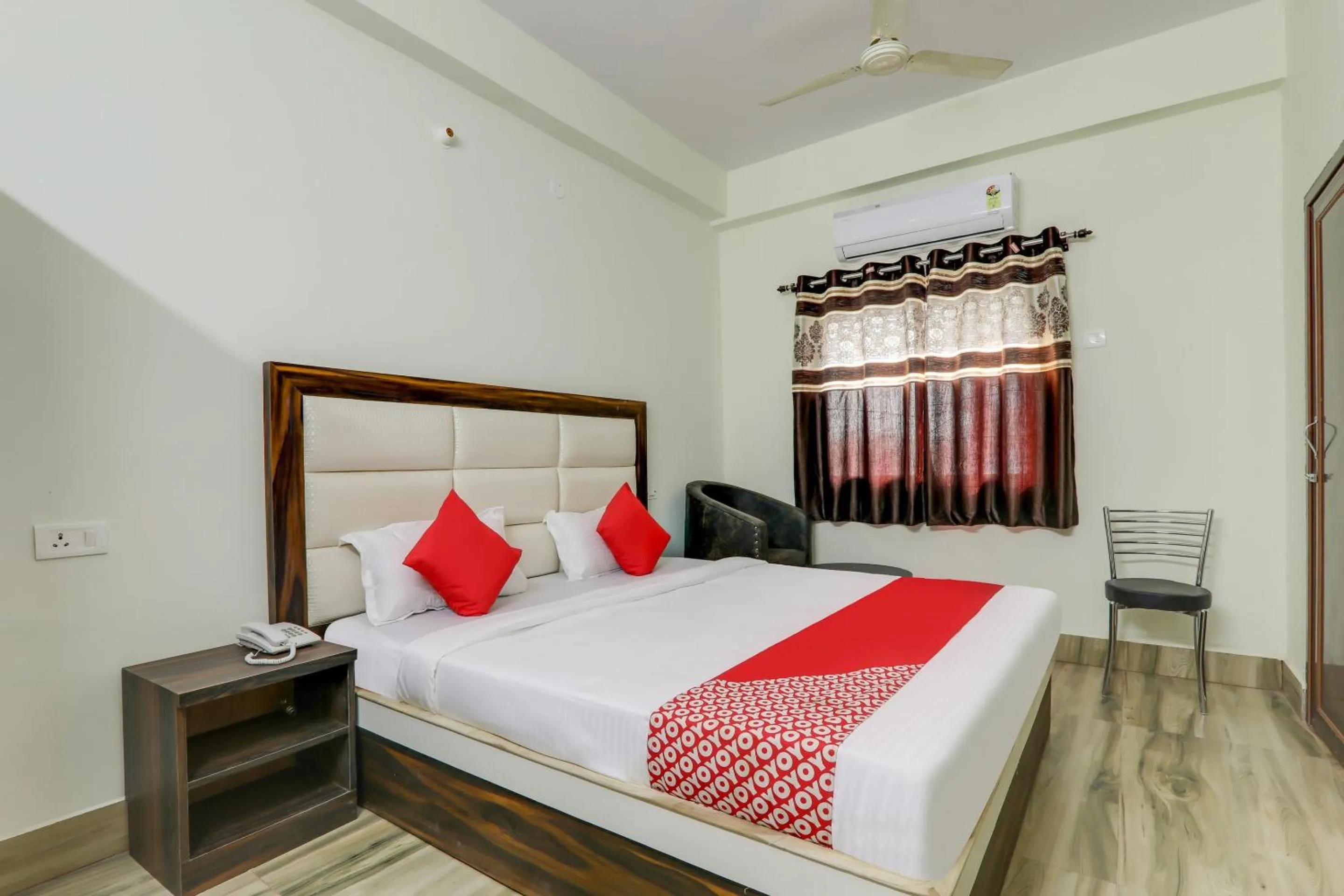 Bedroom, Bed in Hotel Navya Grand
