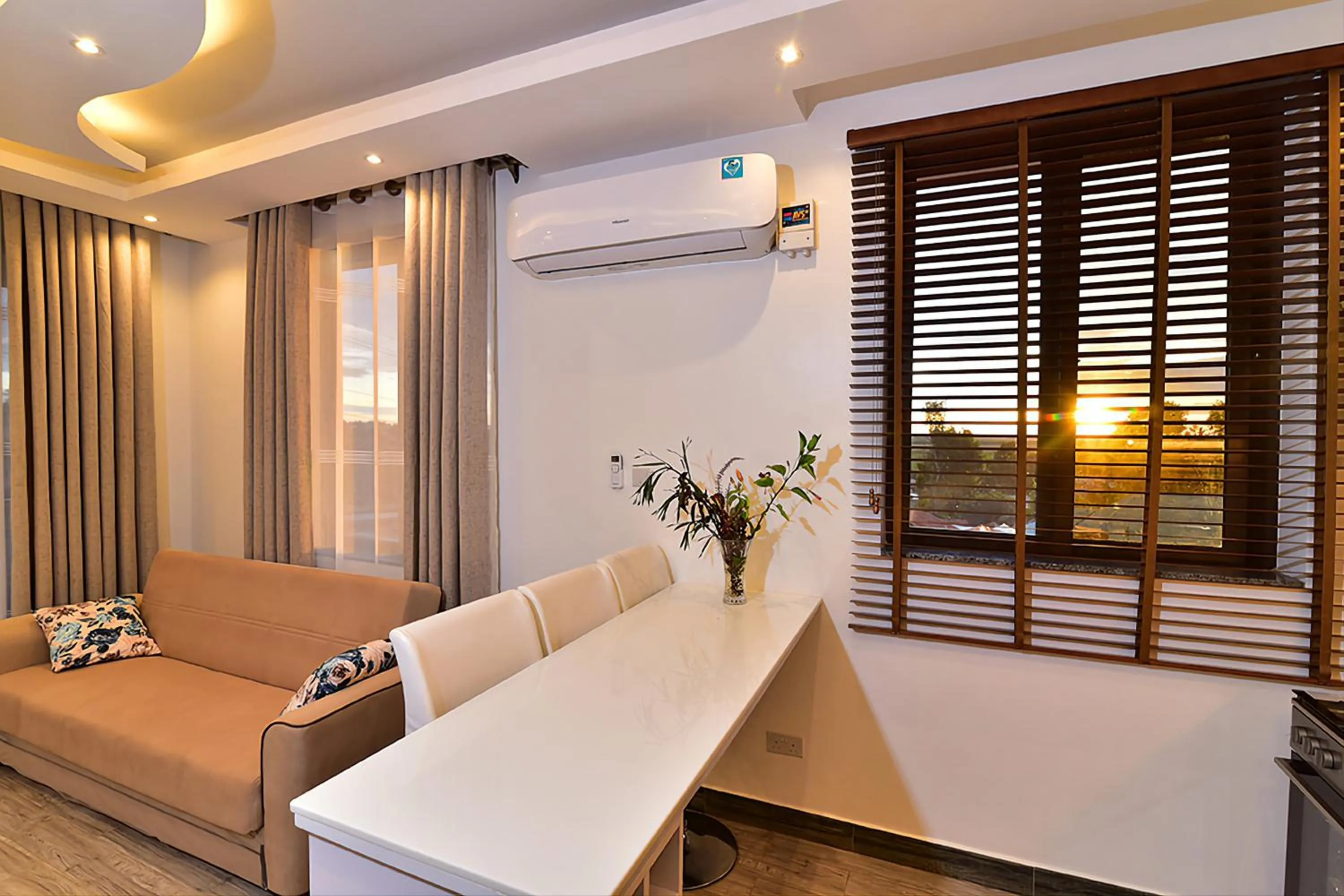 Seating area in ENTEBBESTAY APARTHOTEL - Kitooro