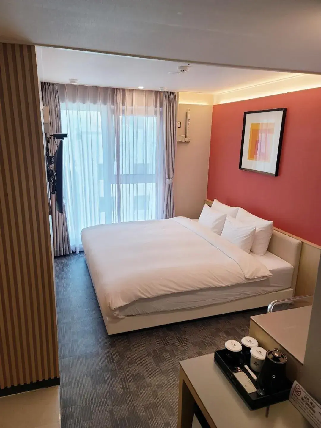 Quadruple Family Room with Free access to Rooftop pool in Hound Hotel Busan Station Quadruple Family Room with Free access to Rooftop pool in Hound Hotel Busan Station