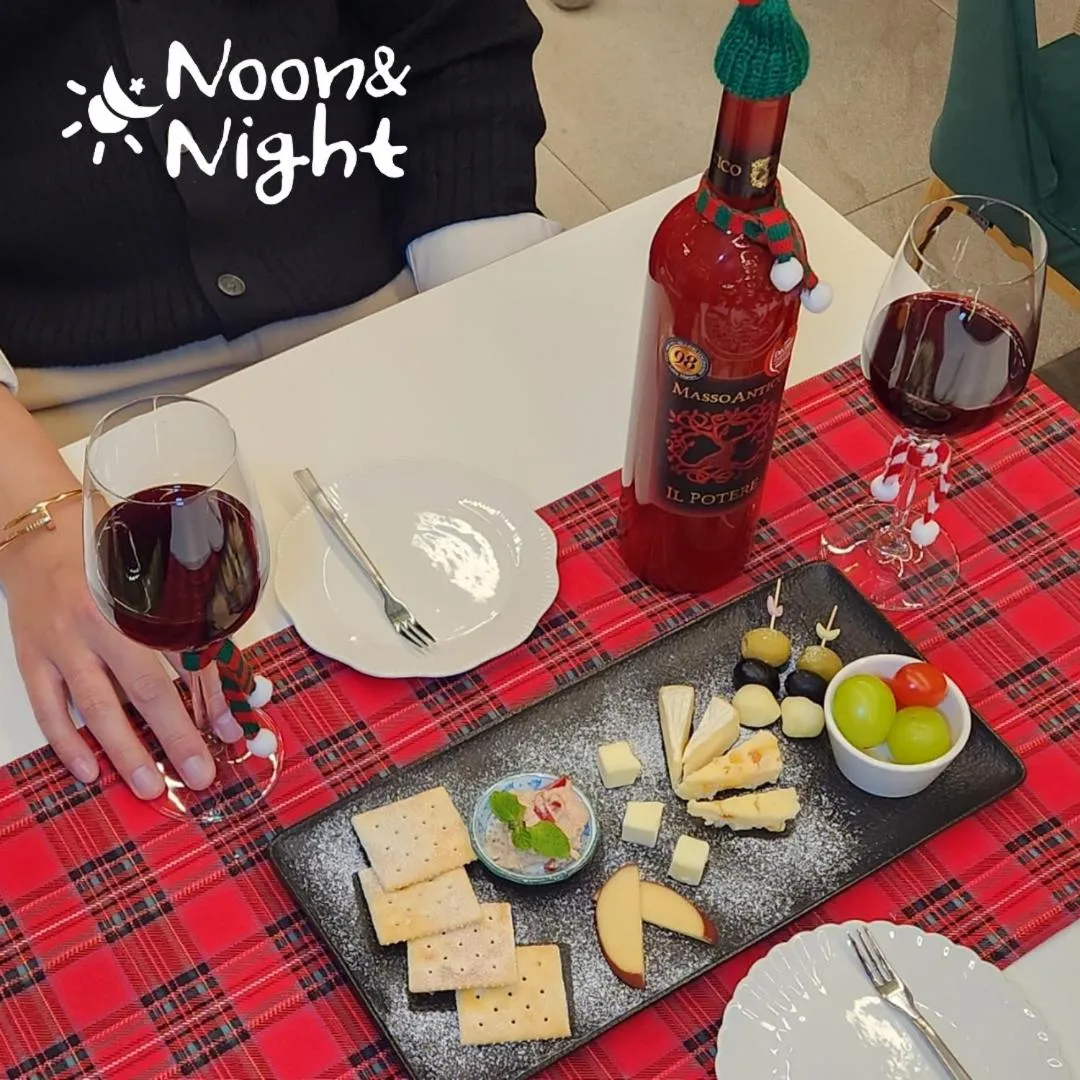 Restaurant/places to eat in Hound Hotel Busan Station