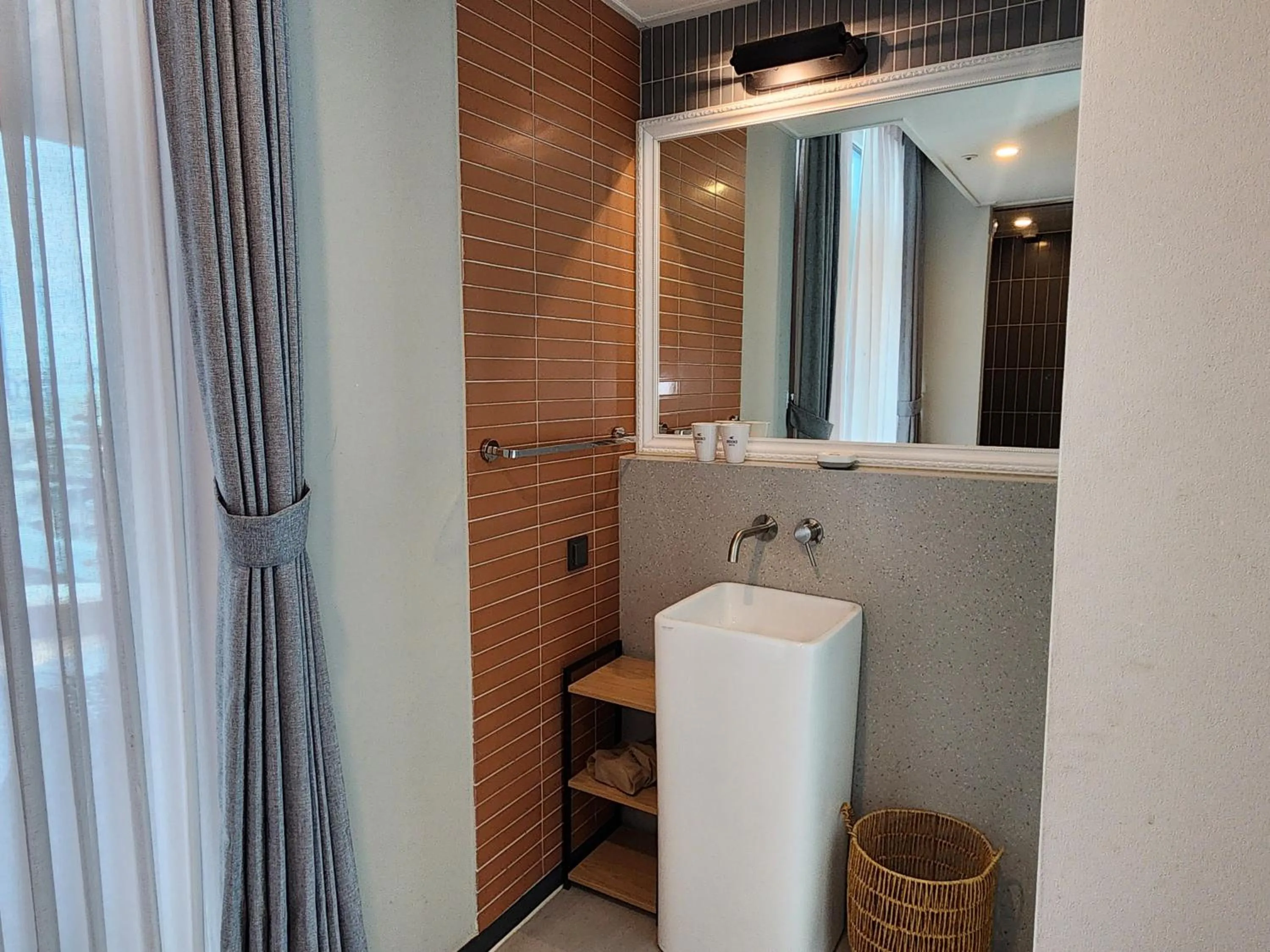 Bathroom in Hound Hotel Busan Station