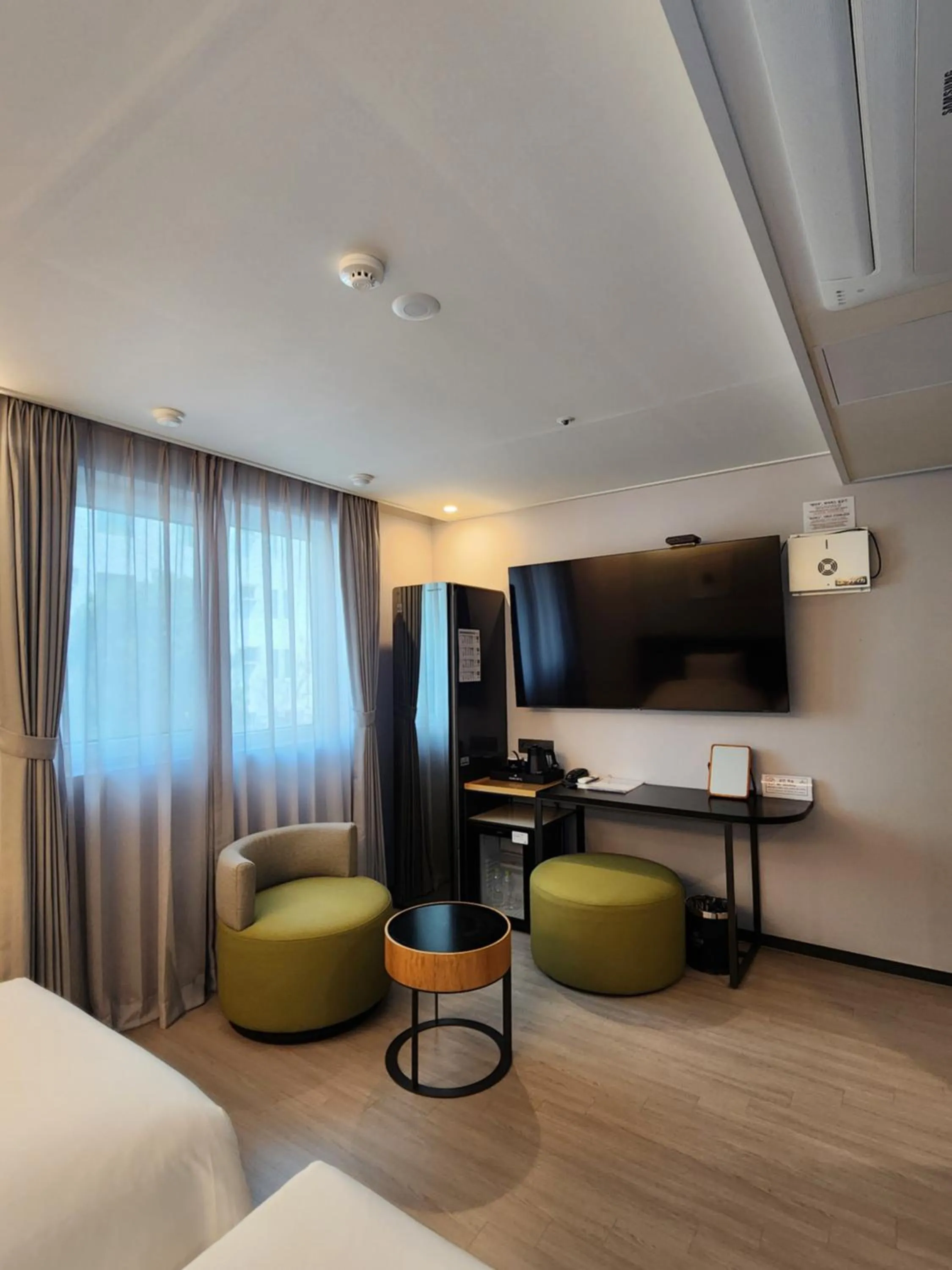 TV and multimedia, Bed in Hound Hotel Busan Station