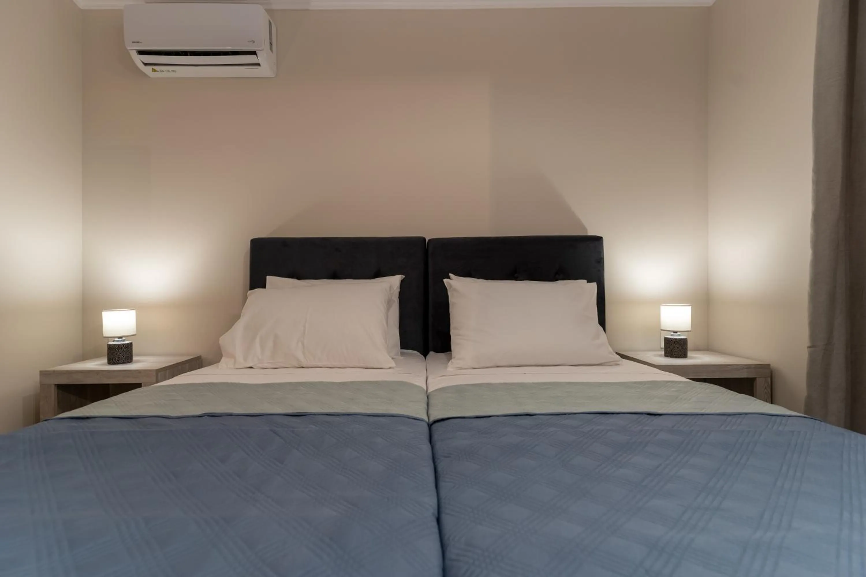 Bed in Acapulco Marinos Apartments- Adults Only