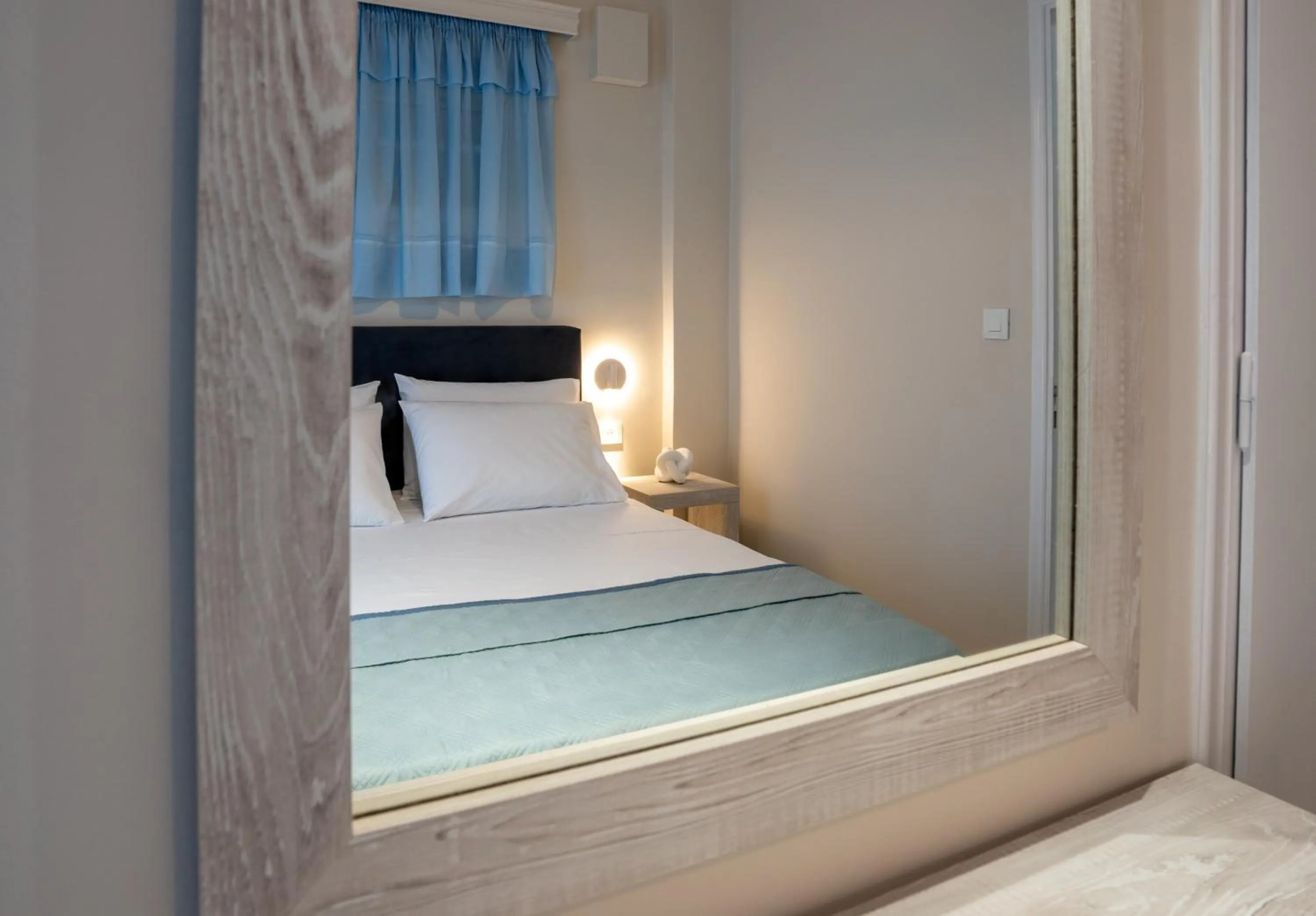 Bed in Acapulco Marinos Apartments- Adults Only