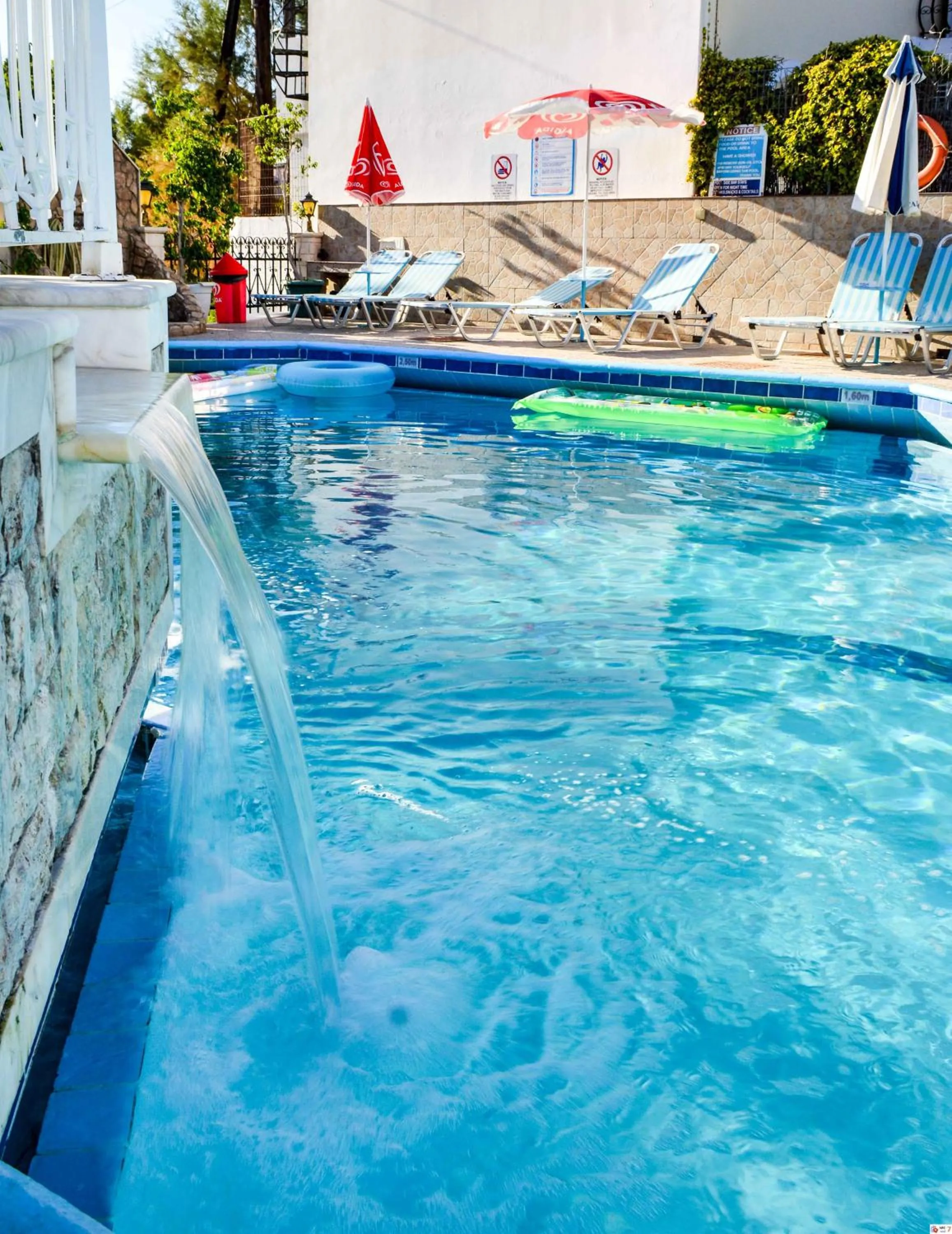 Swimming pool in Acapulco Marinos Apartments- Adults Only