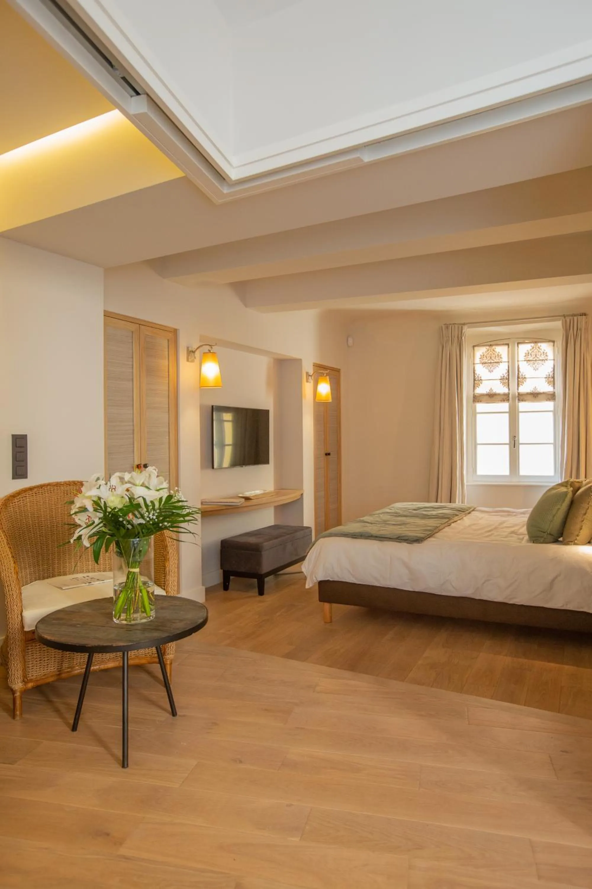 Bedroom, Bed in Beau Clocher